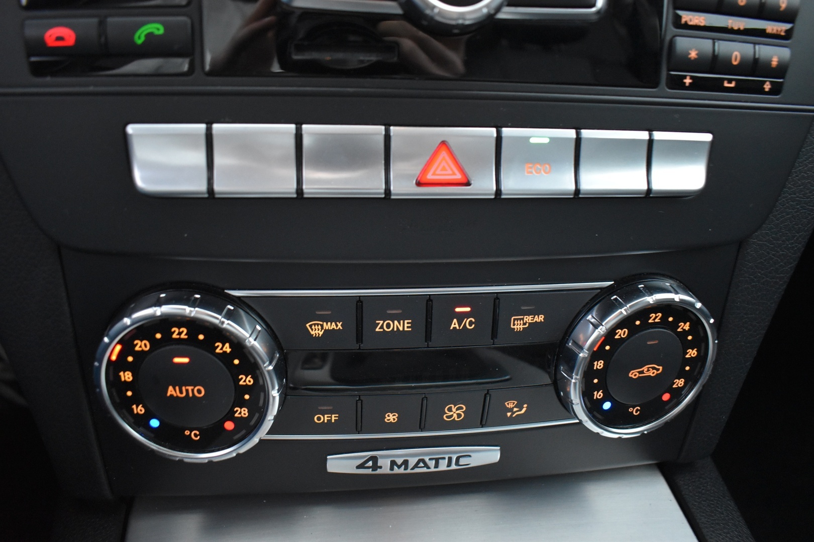 MERCEDES-BENZ C 2012