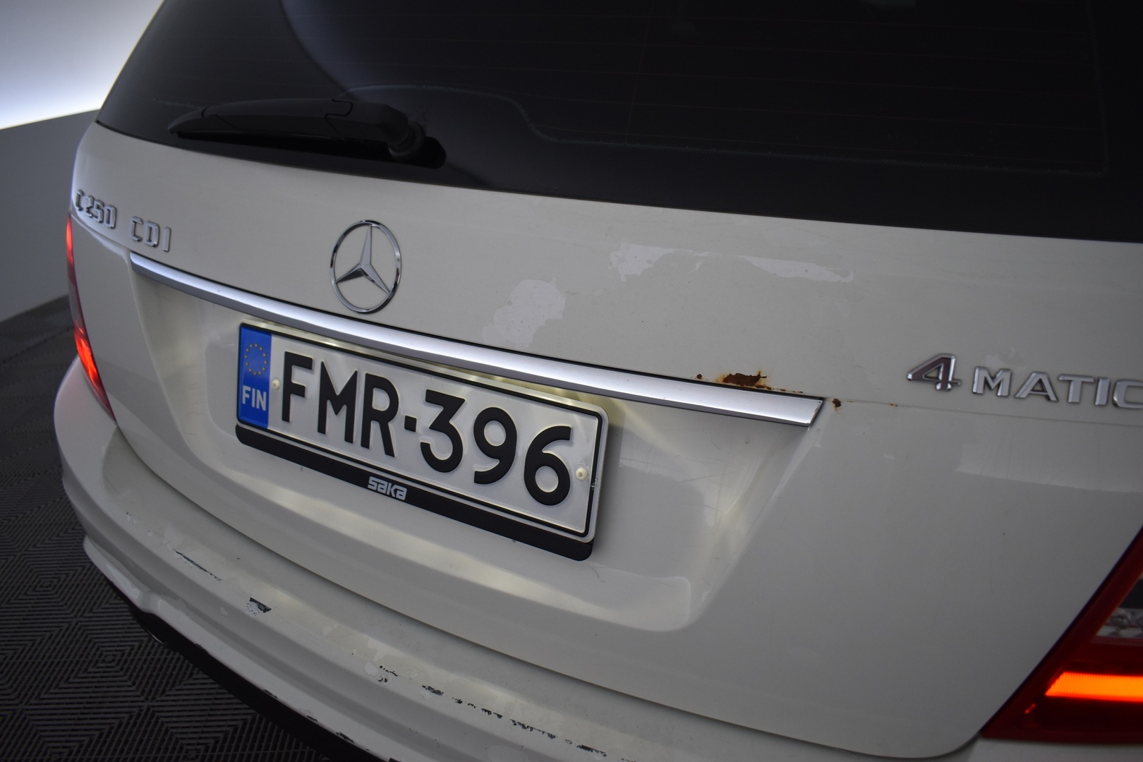 MERCEDES-BENZ C 2012