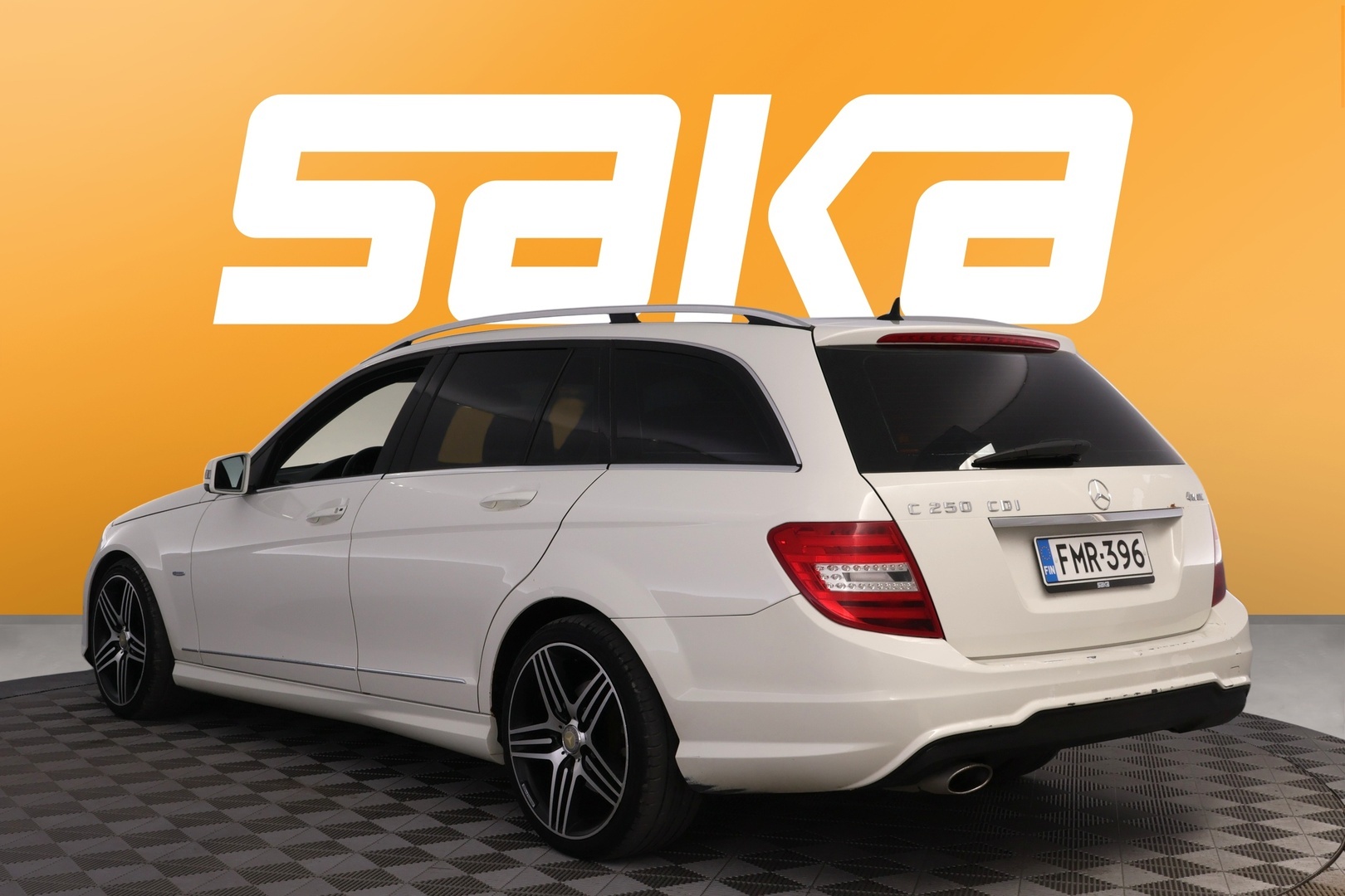 MERCEDES-BENZ C 2012