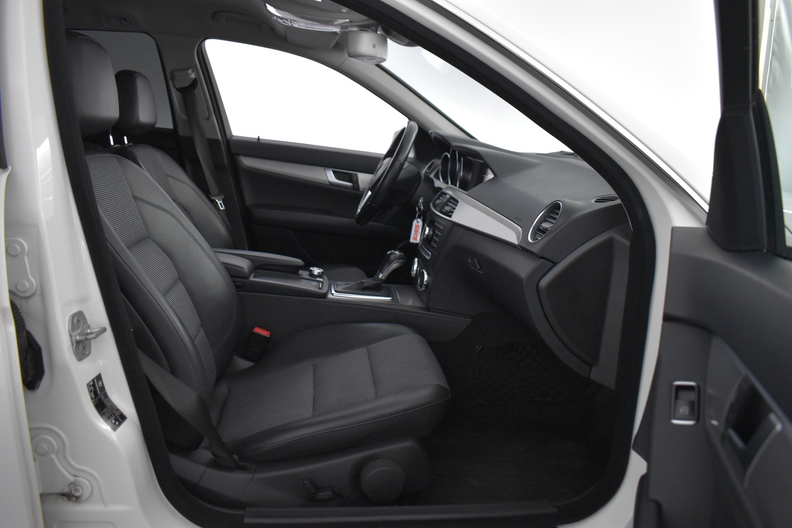 MERCEDES-BENZ C 2012