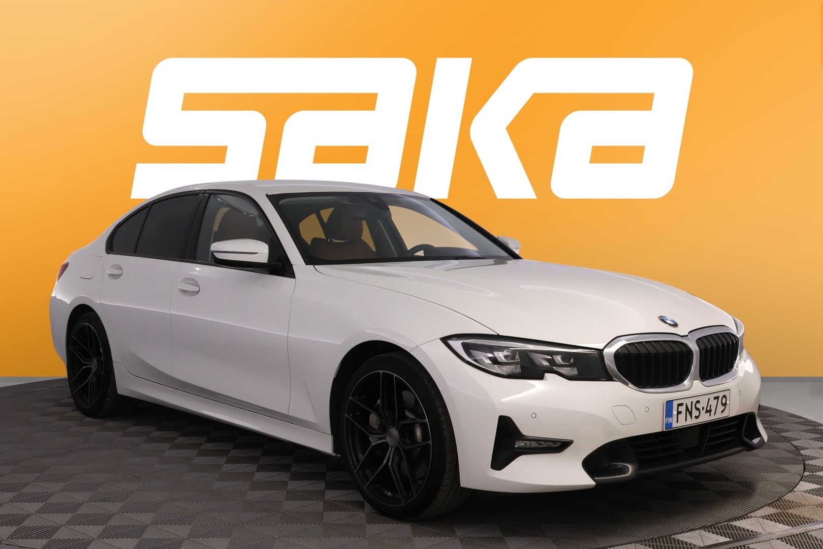 BMW 330 2019