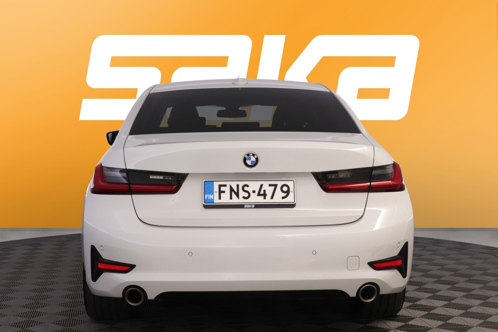 BMW 330 2019