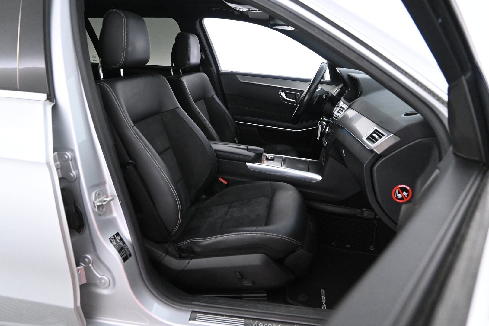 MERCEDES-BENZ E 2016