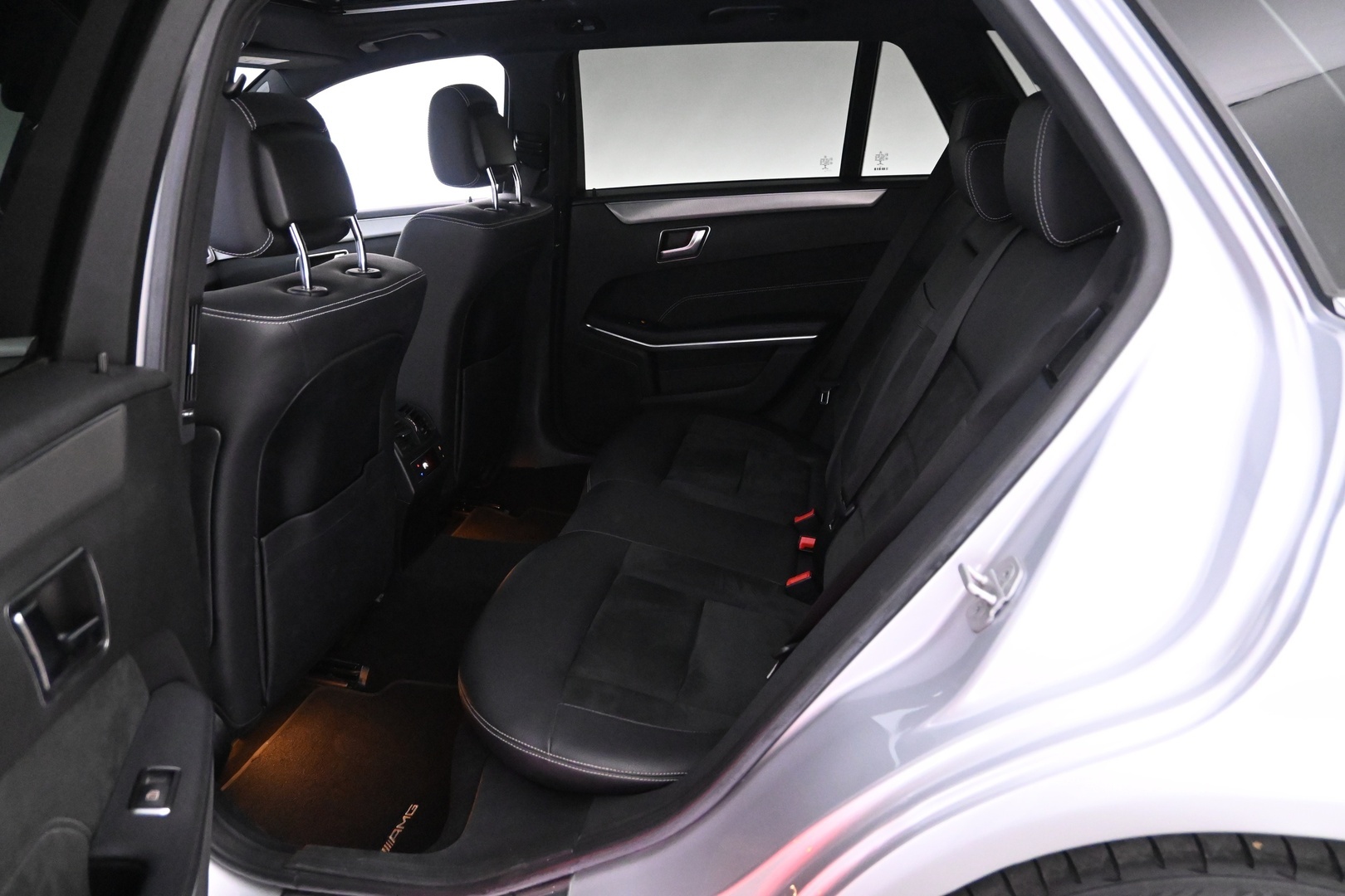 MERCEDES-BENZ E 2016