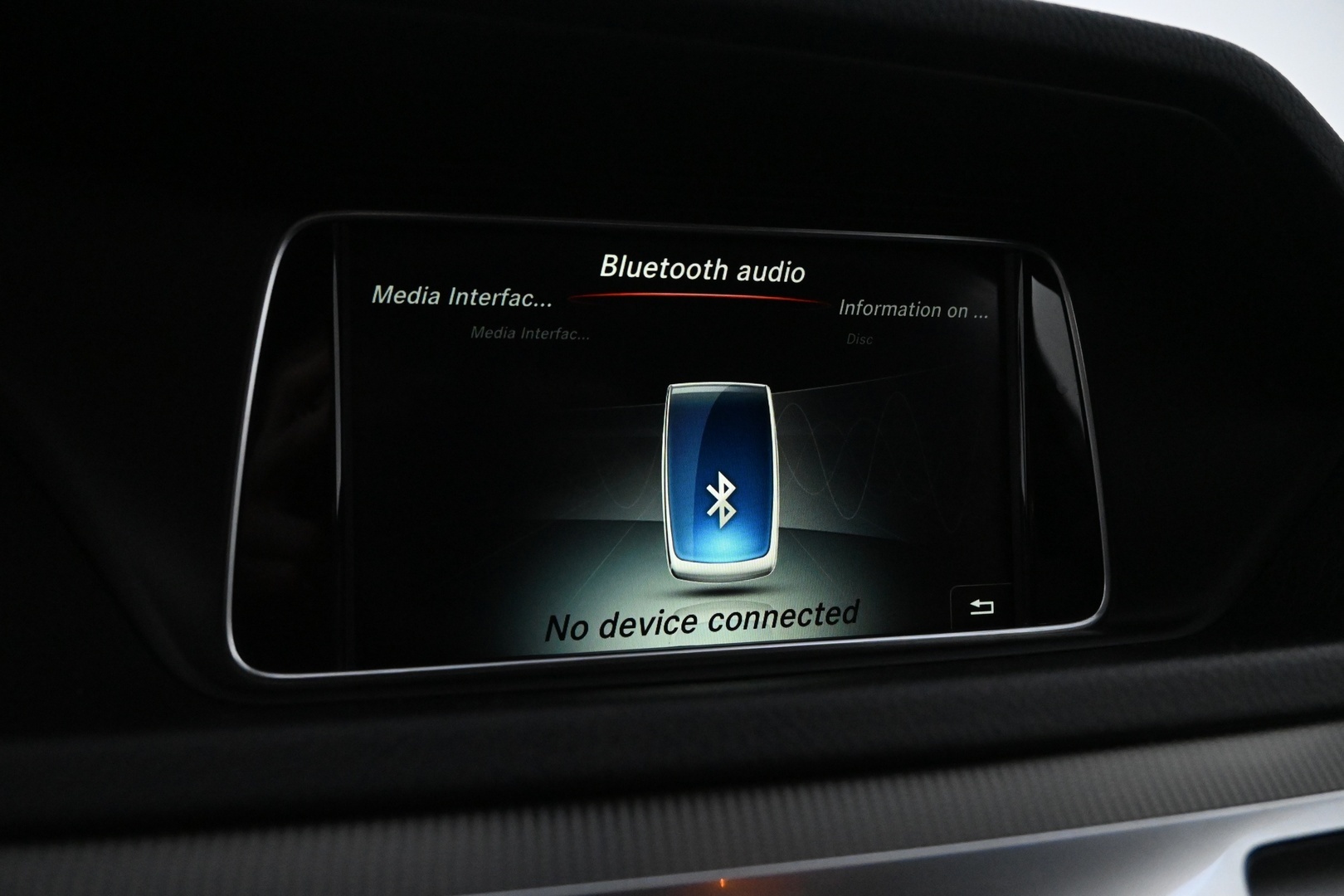 MERCEDES-BENZ E 2016