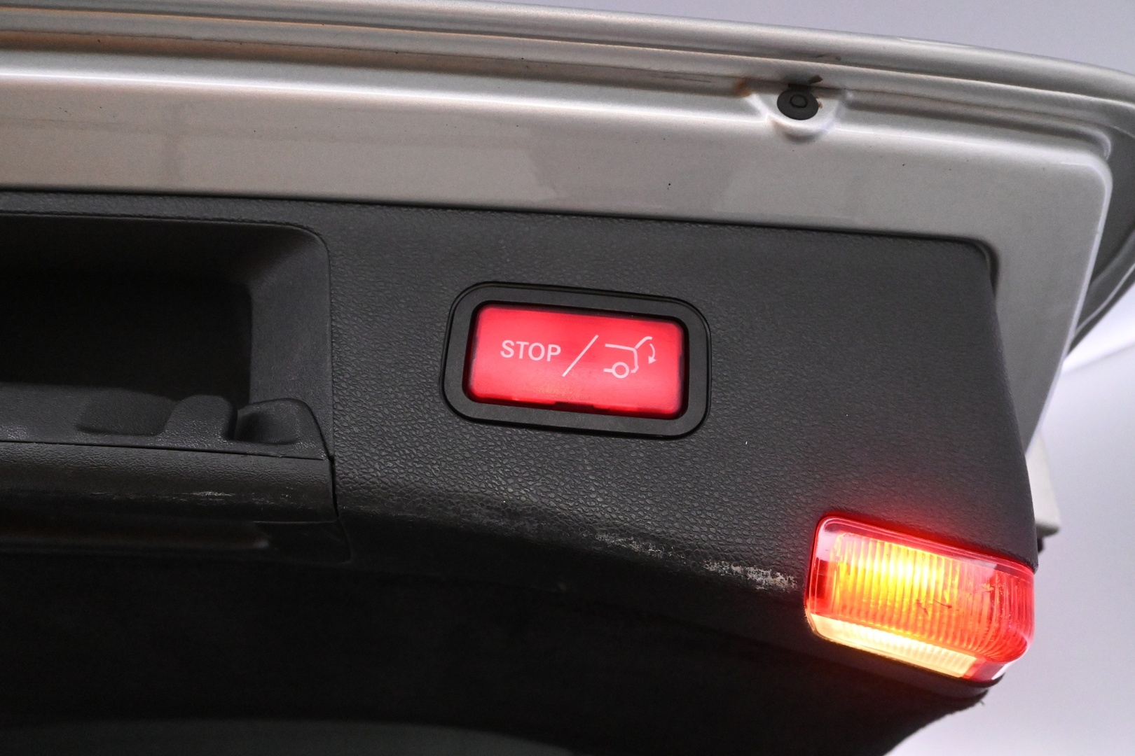 MERCEDES-BENZ E 2016