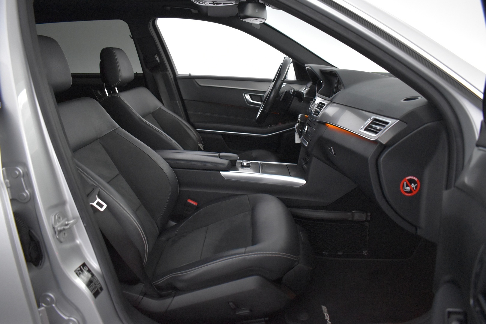 MERCEDES-BENZ E 2016