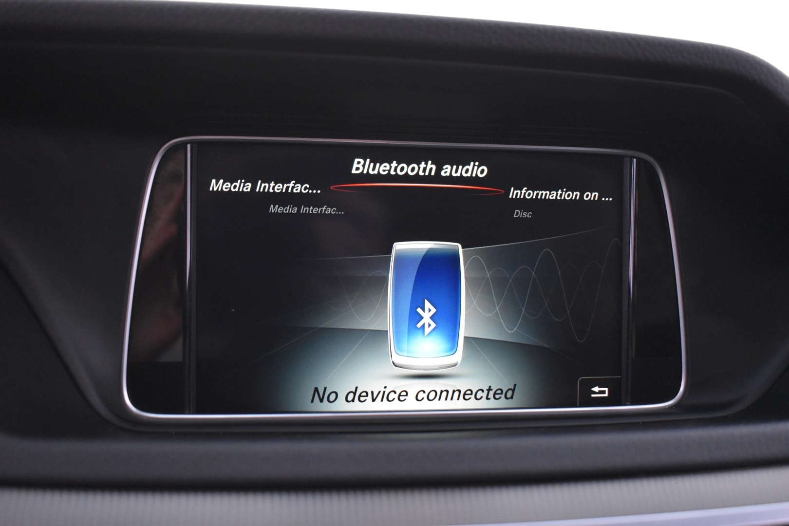 MERCEDES-BENZ E 2016