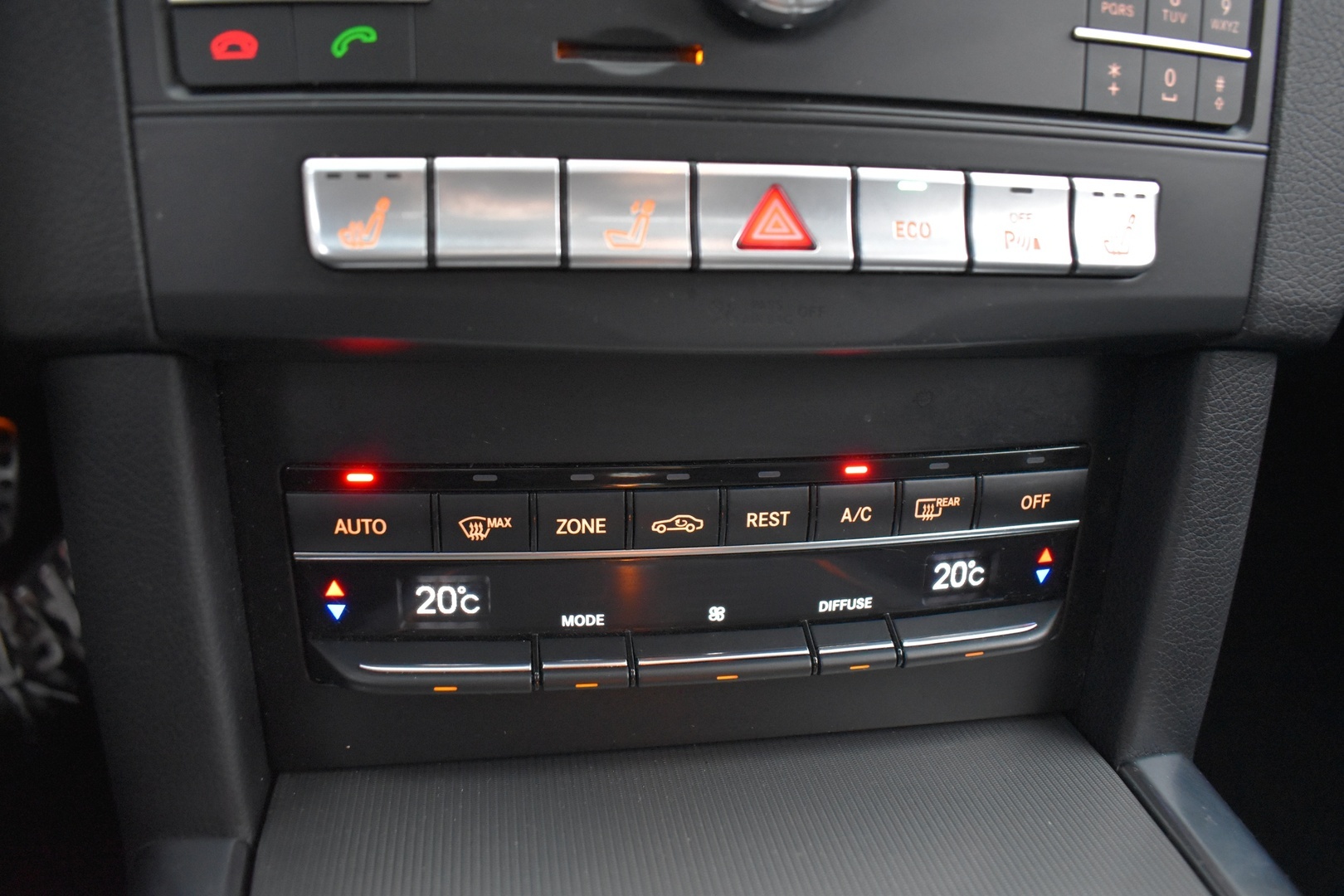 MERCEDES-BENZ E 2016