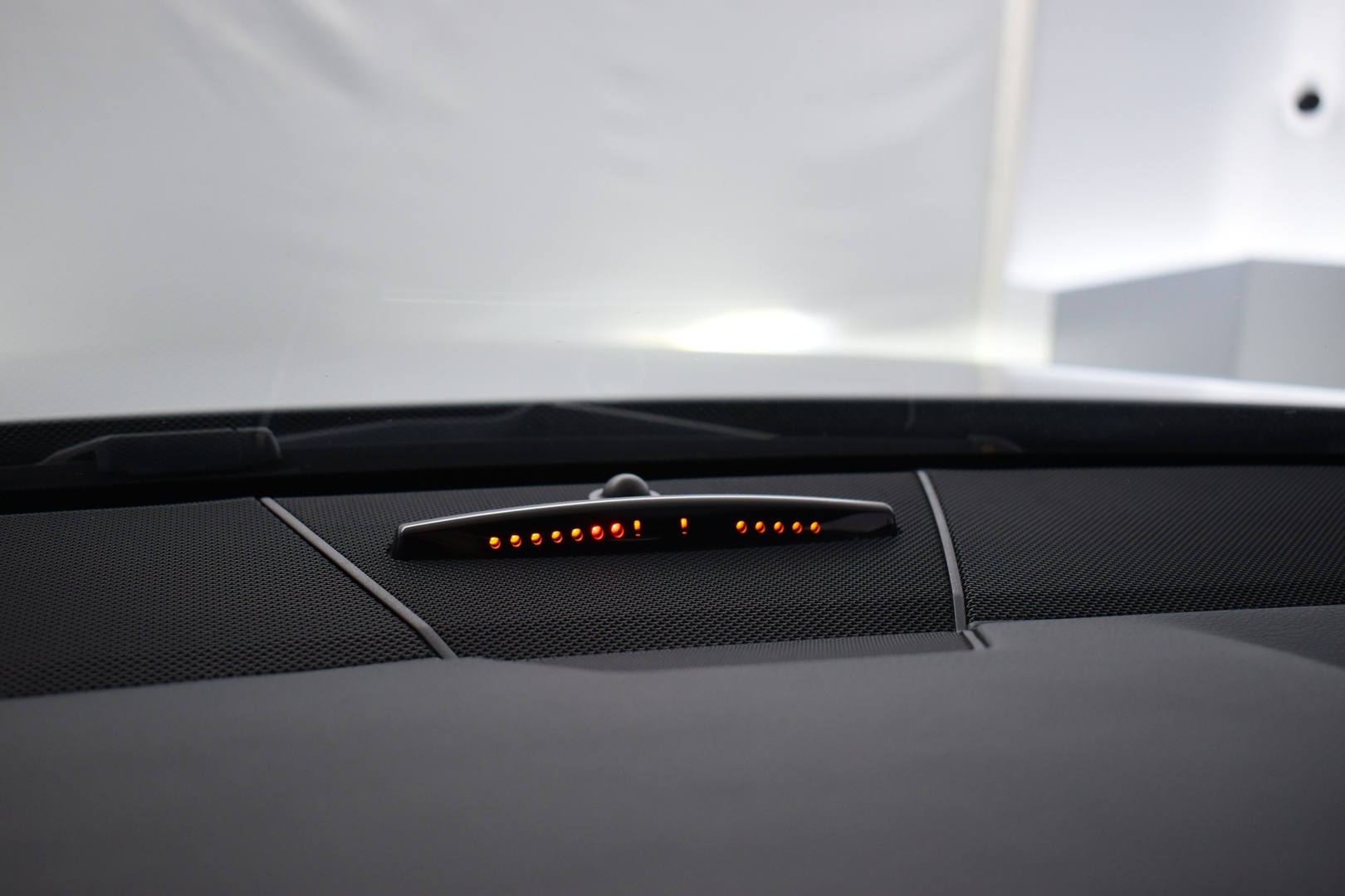 MERCEDES-BENZ E 2016