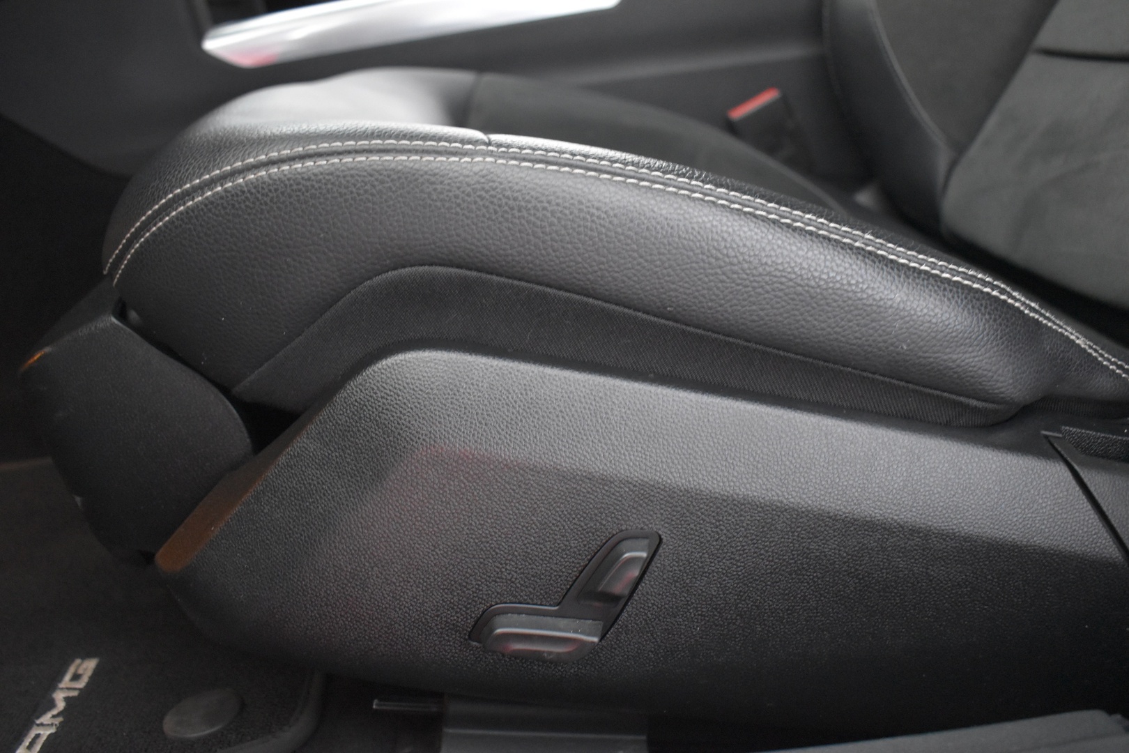 MERCEDES-BENZ E 2016