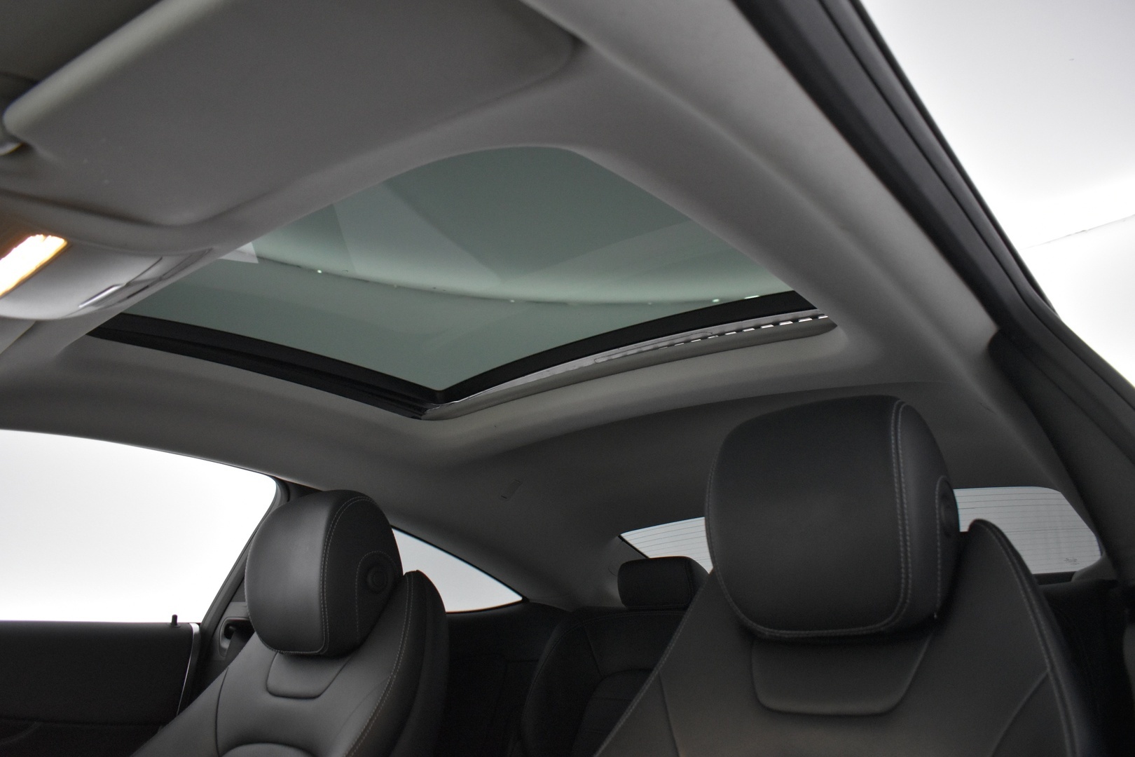 MERCEDES-BENZ C 2016