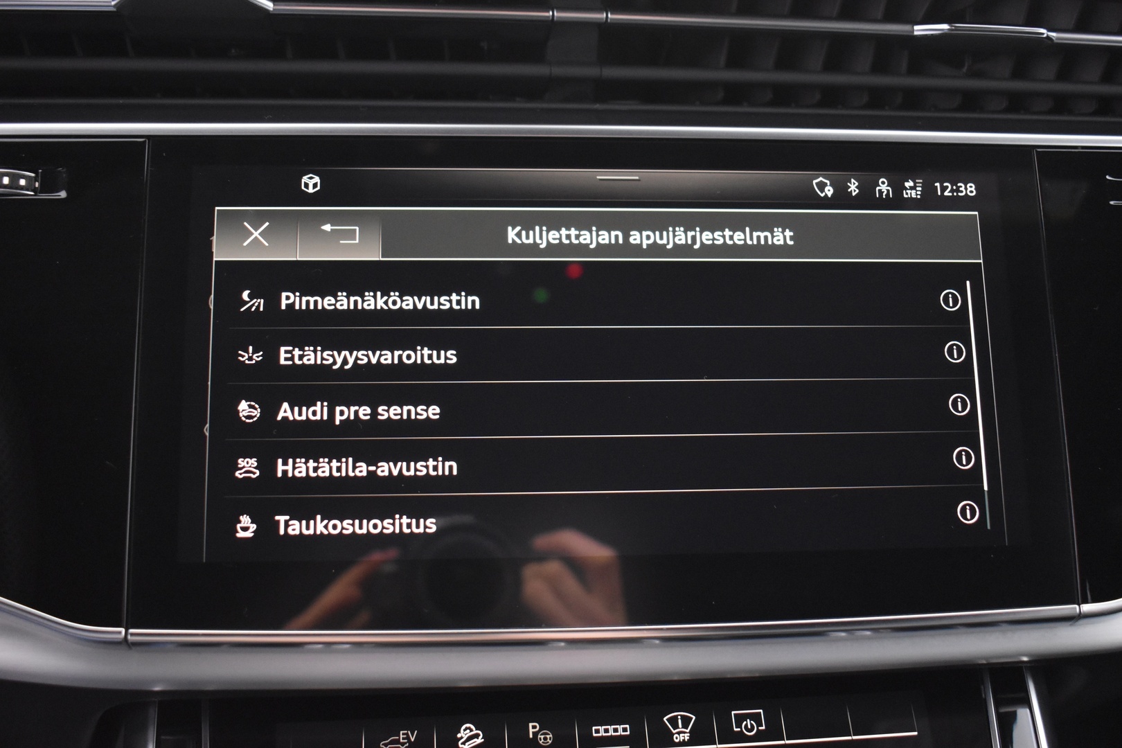 AUDI Q8 2021