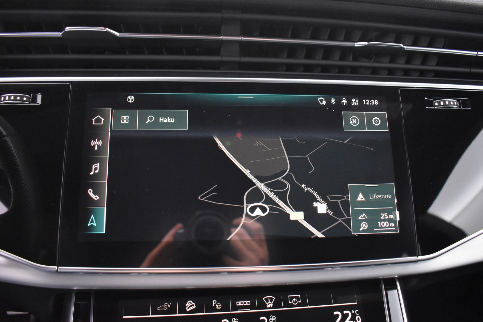 AUDI Q8 2021