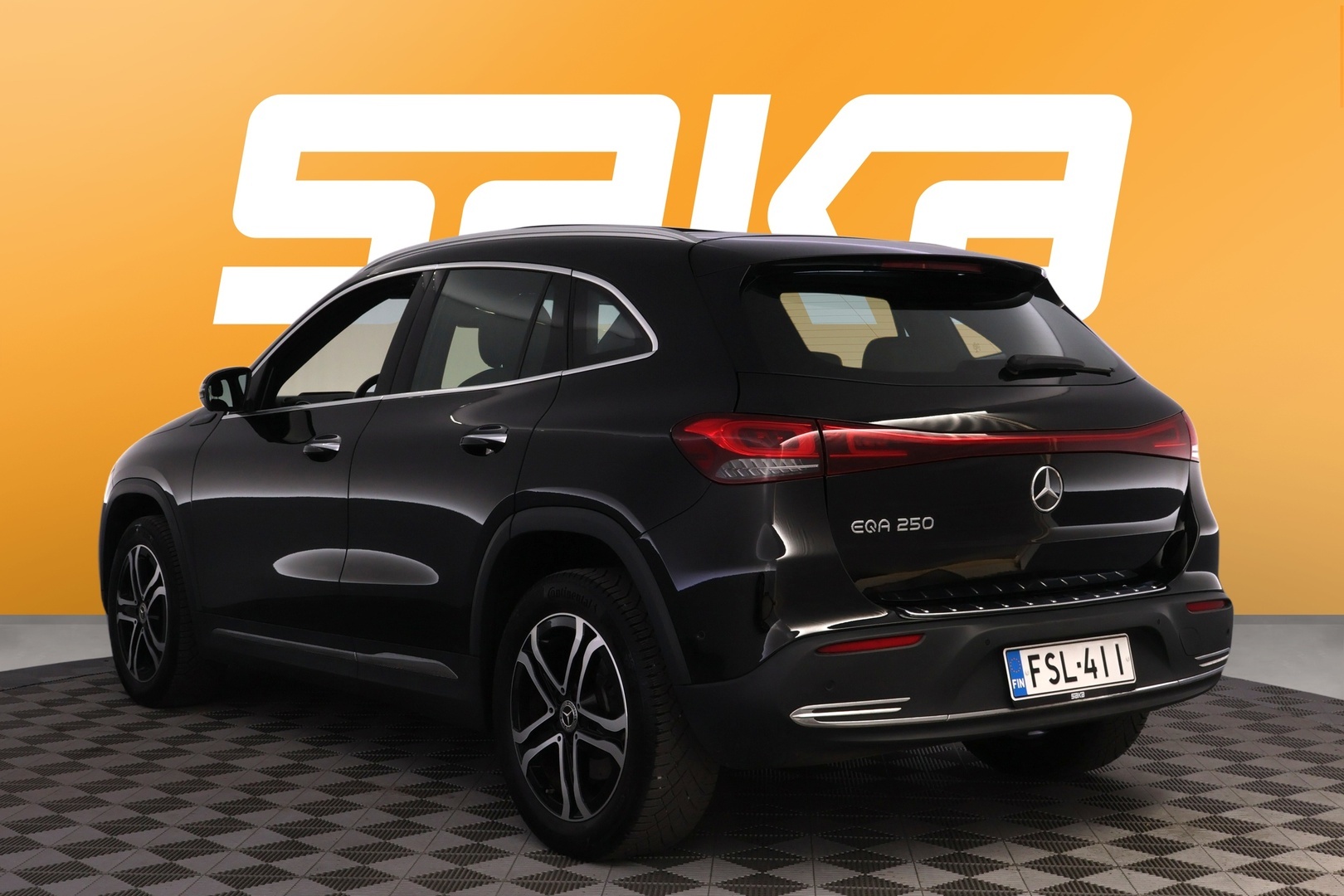 MERCEDES-BENZ EQA 2022
