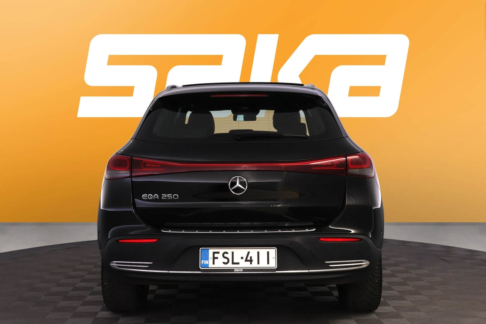 MERCEDES-BENZ EQA 2022