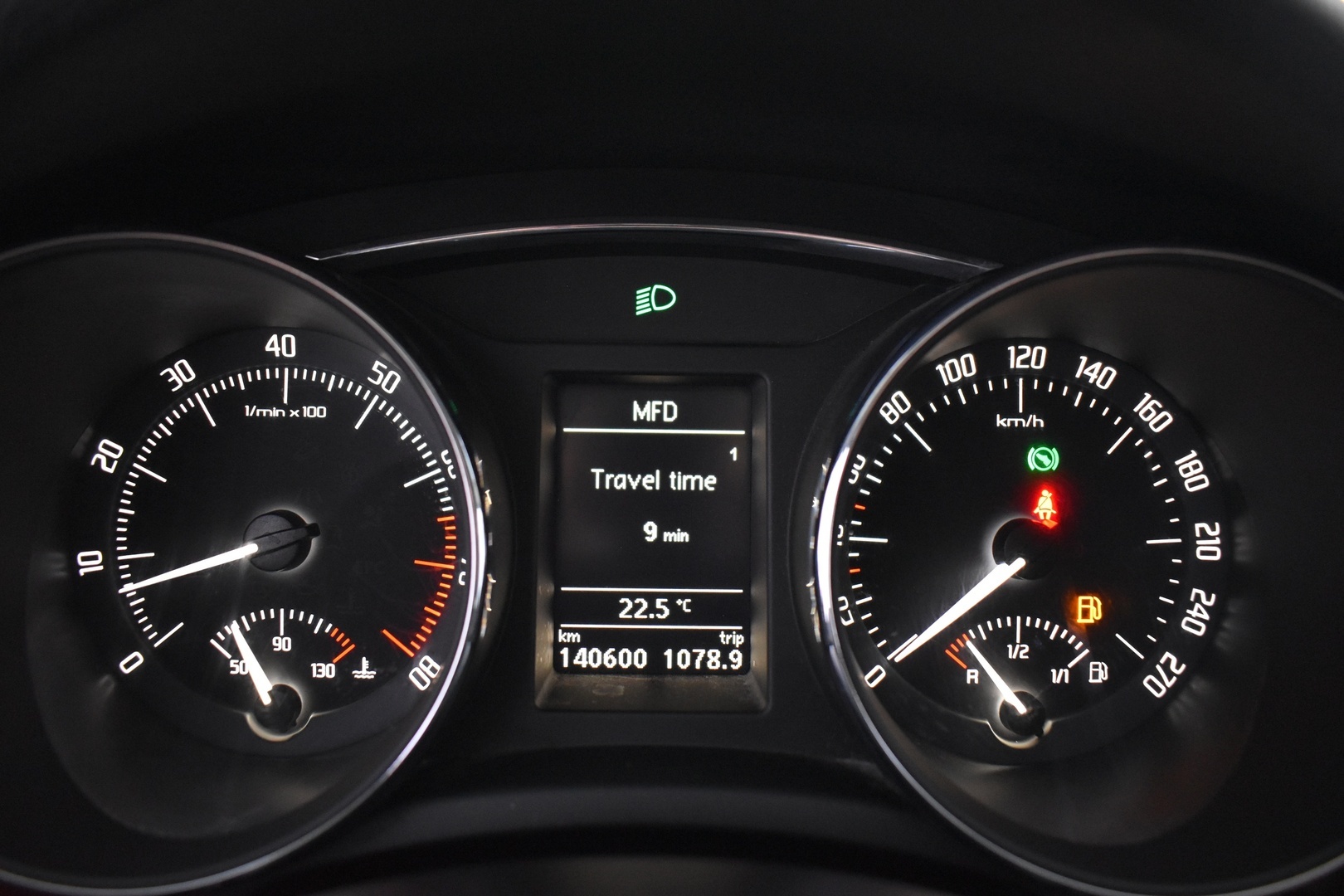 SKODA Superb 2011