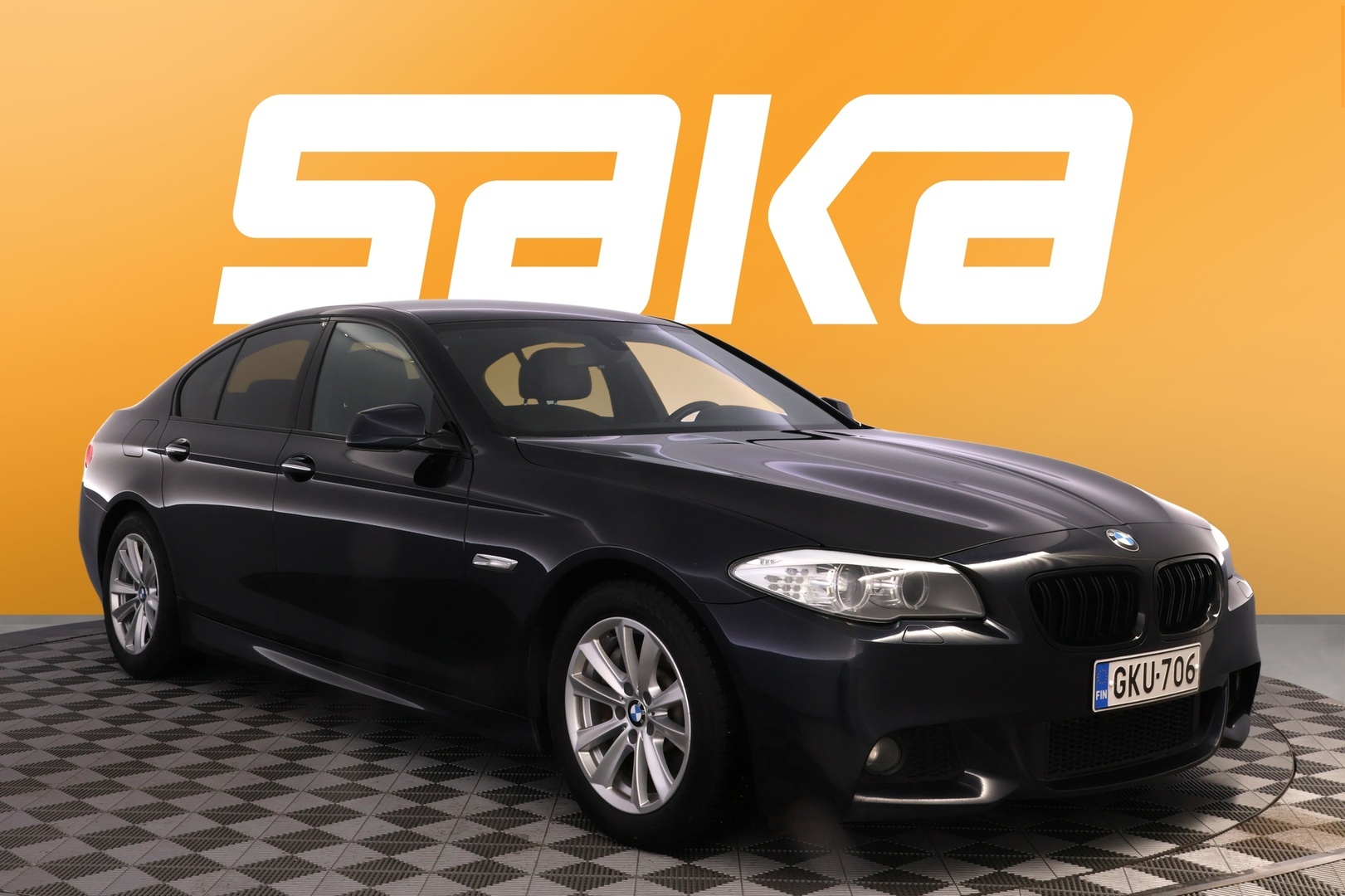 BMW 530 2013