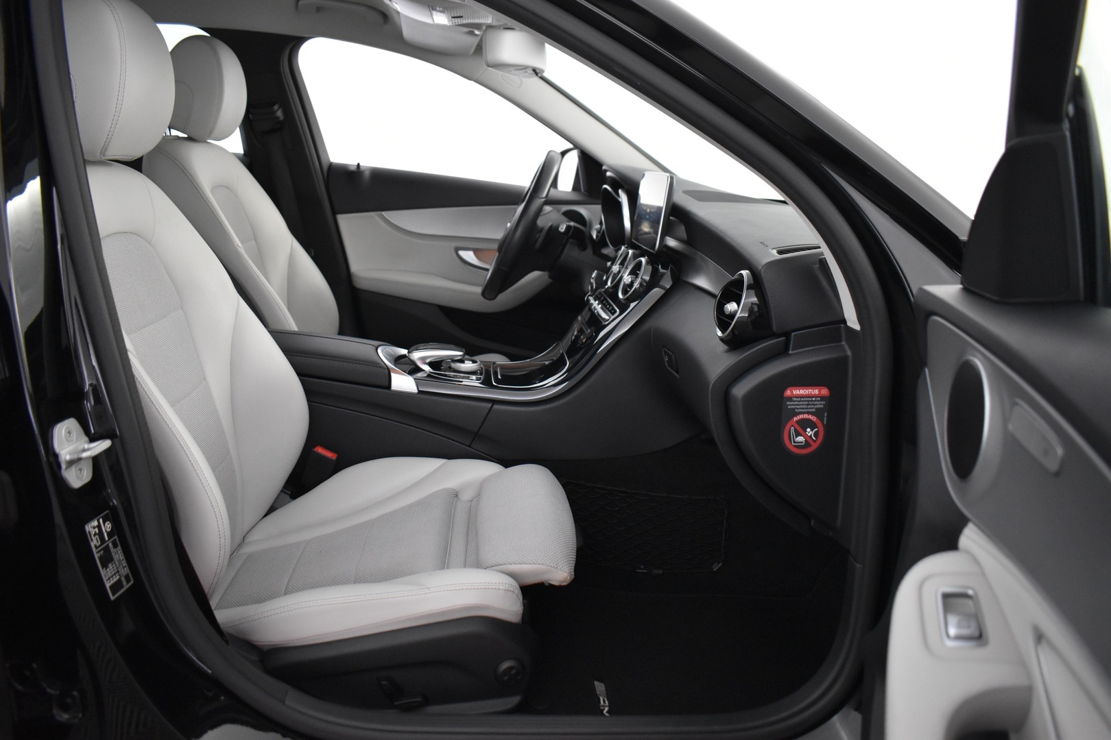MERCEDES-BENZ C 2015