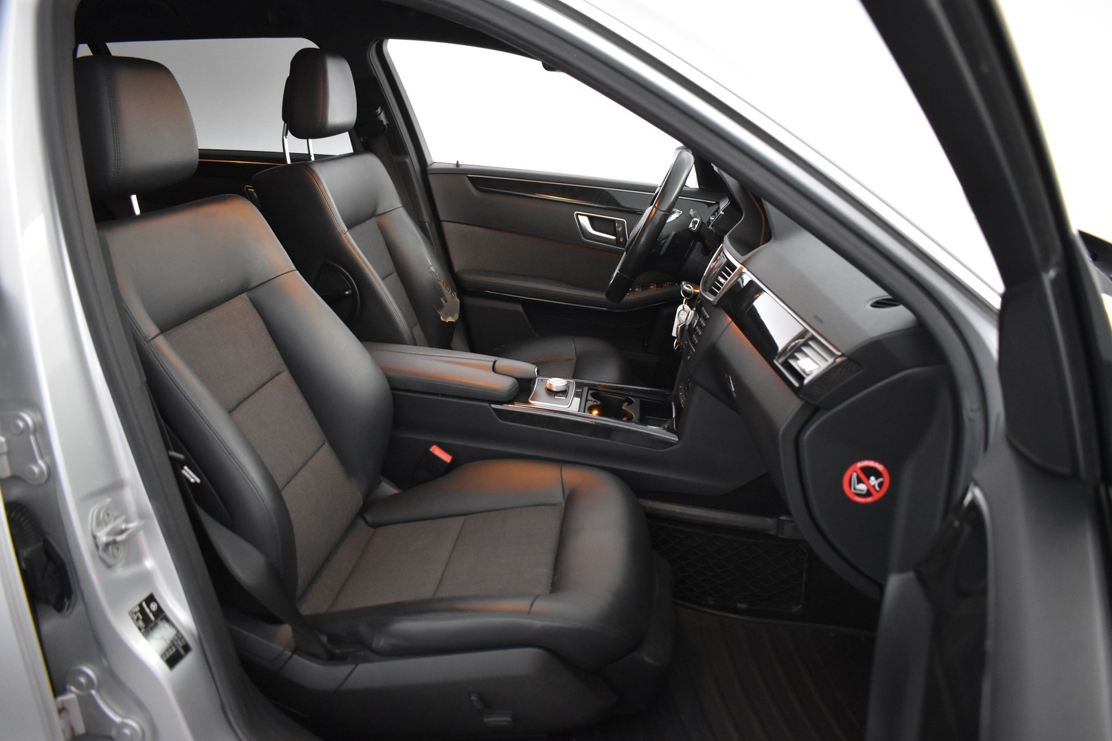 MERCEDES-BENZ E 2012