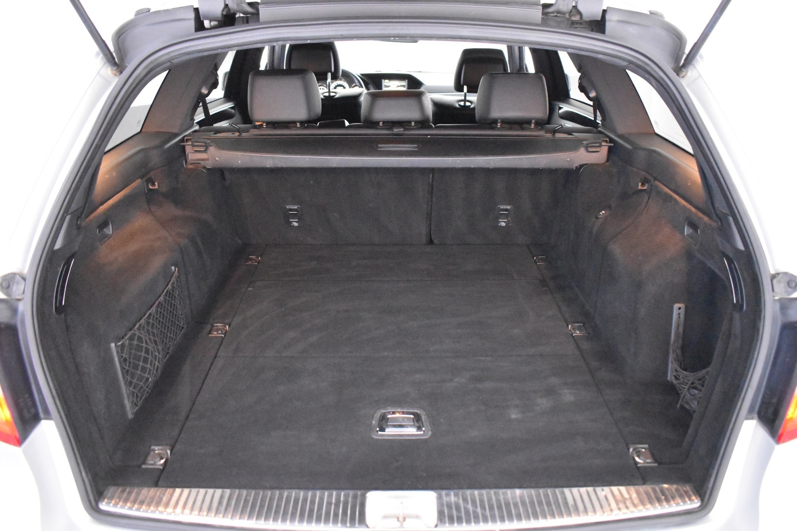 MERCEDES-BENZ E 2012