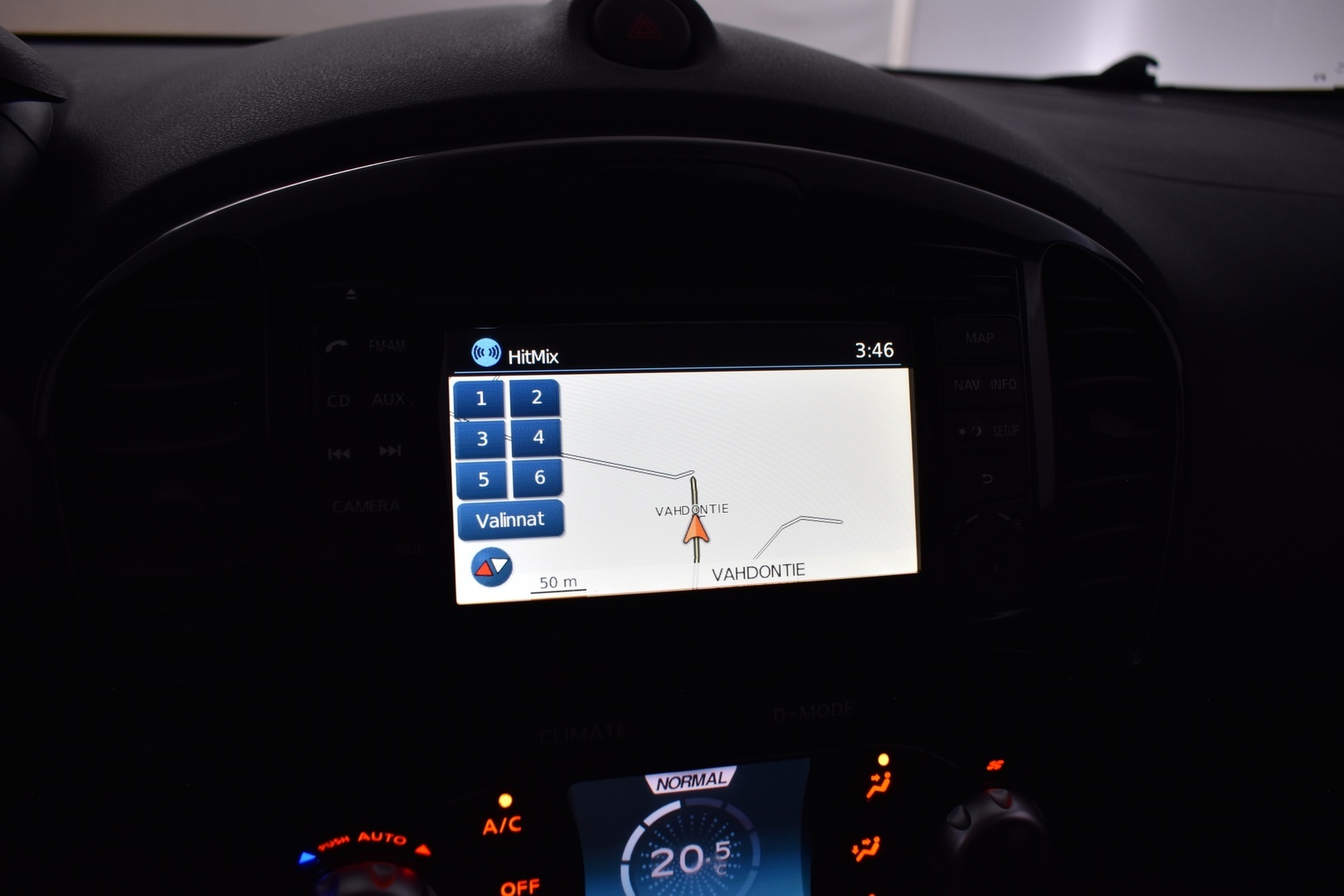 NISSAN Juke 2014