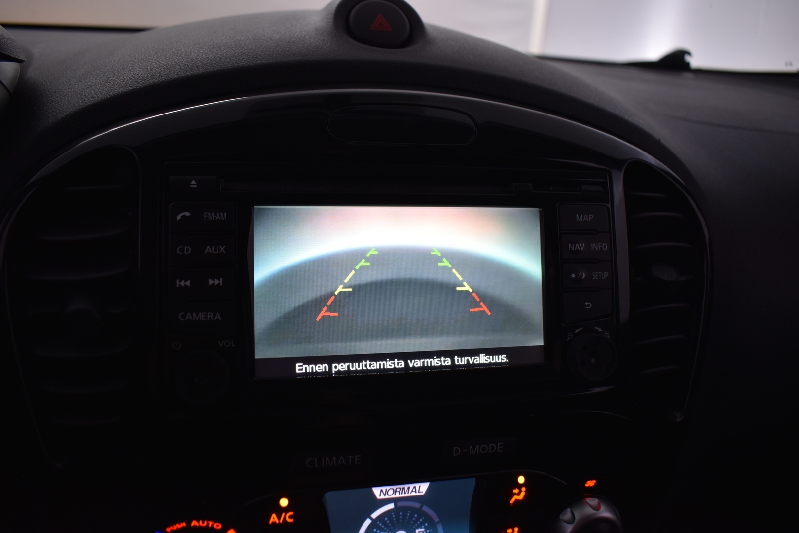 NISSAN Juke 2014