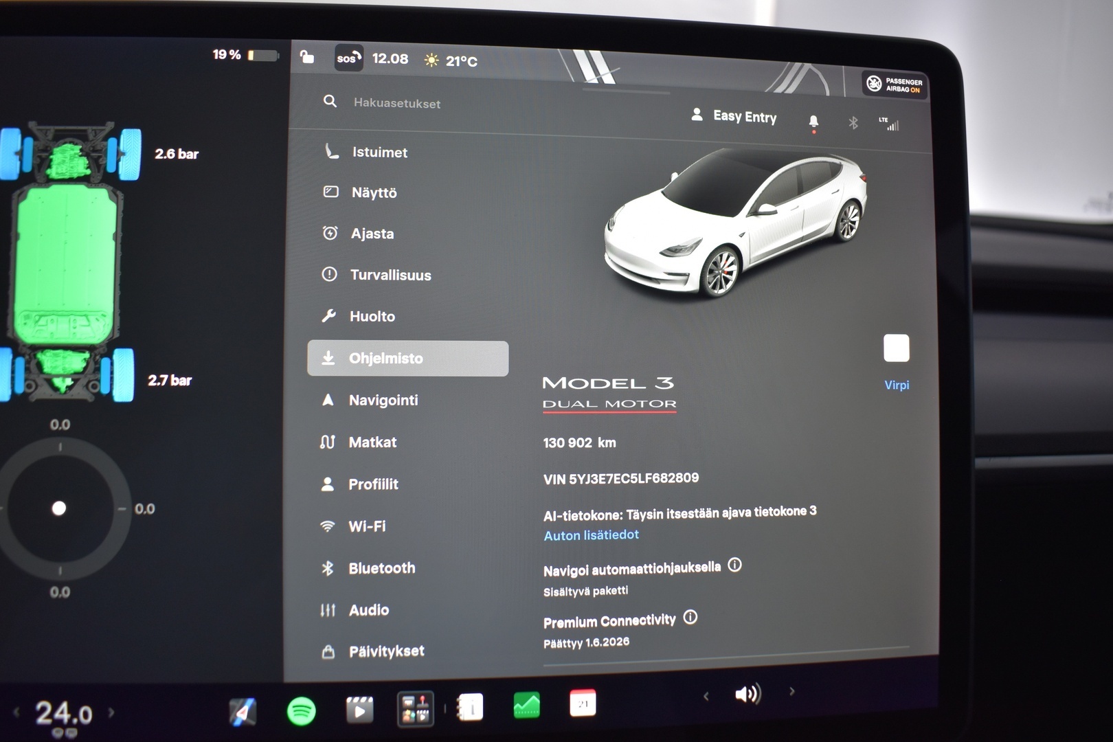 TESLA Model 3 2020