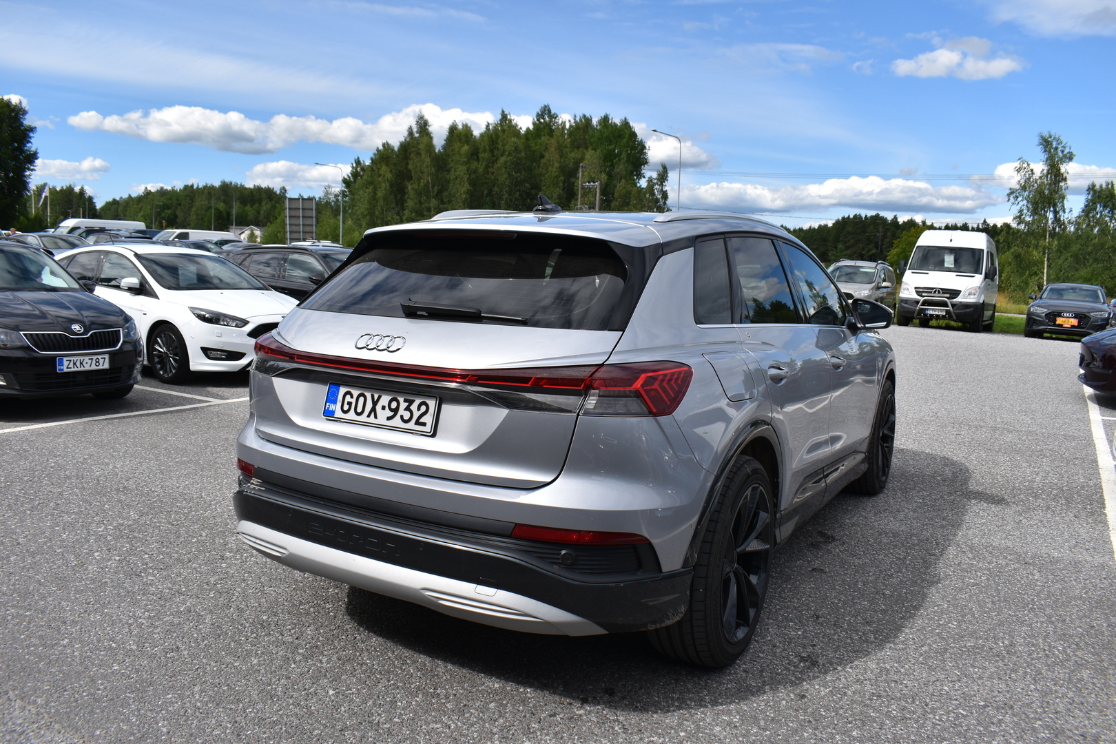 AUDI Q4 e-tron 2022
