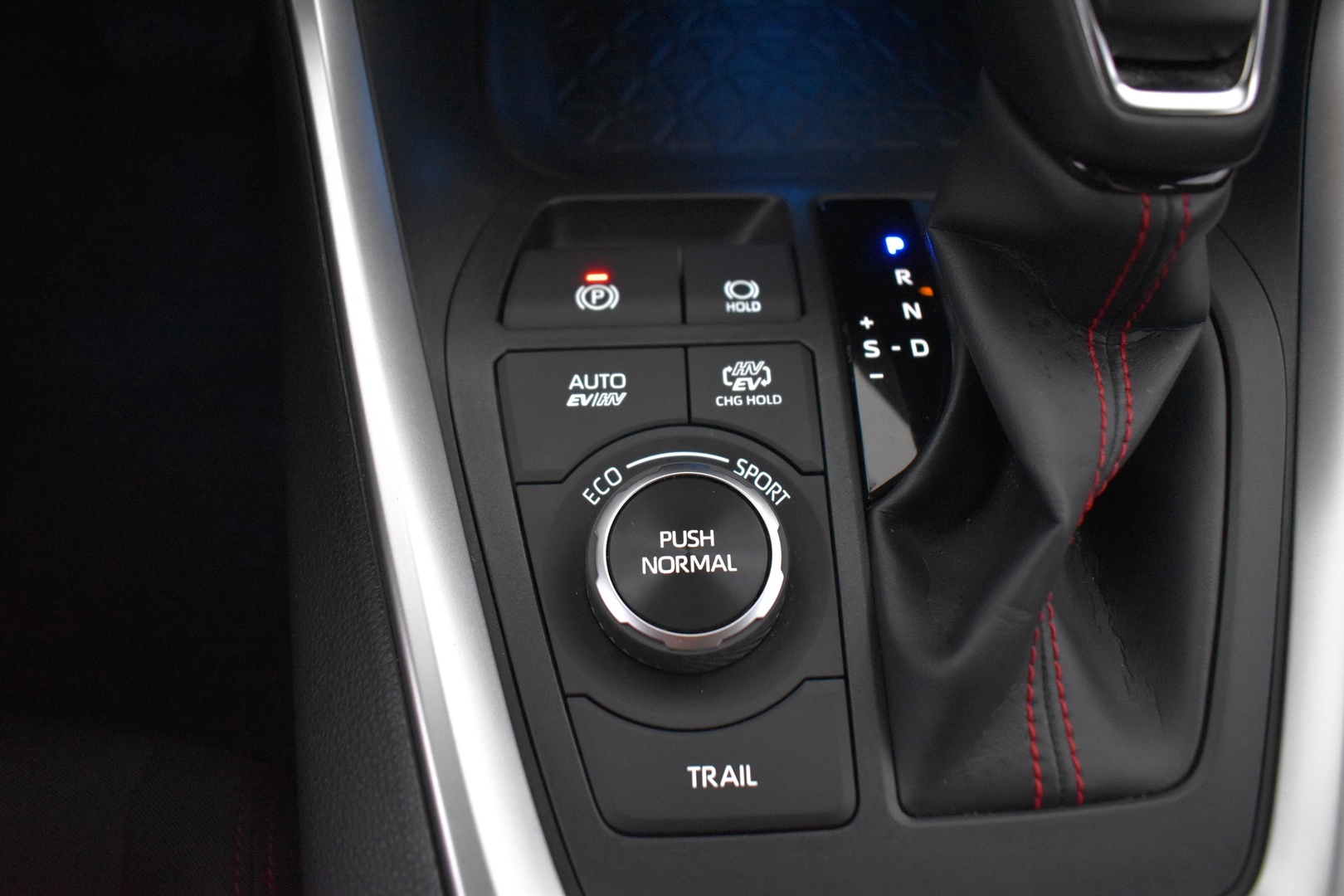TOYOTA RAV4 Plug-in 2025