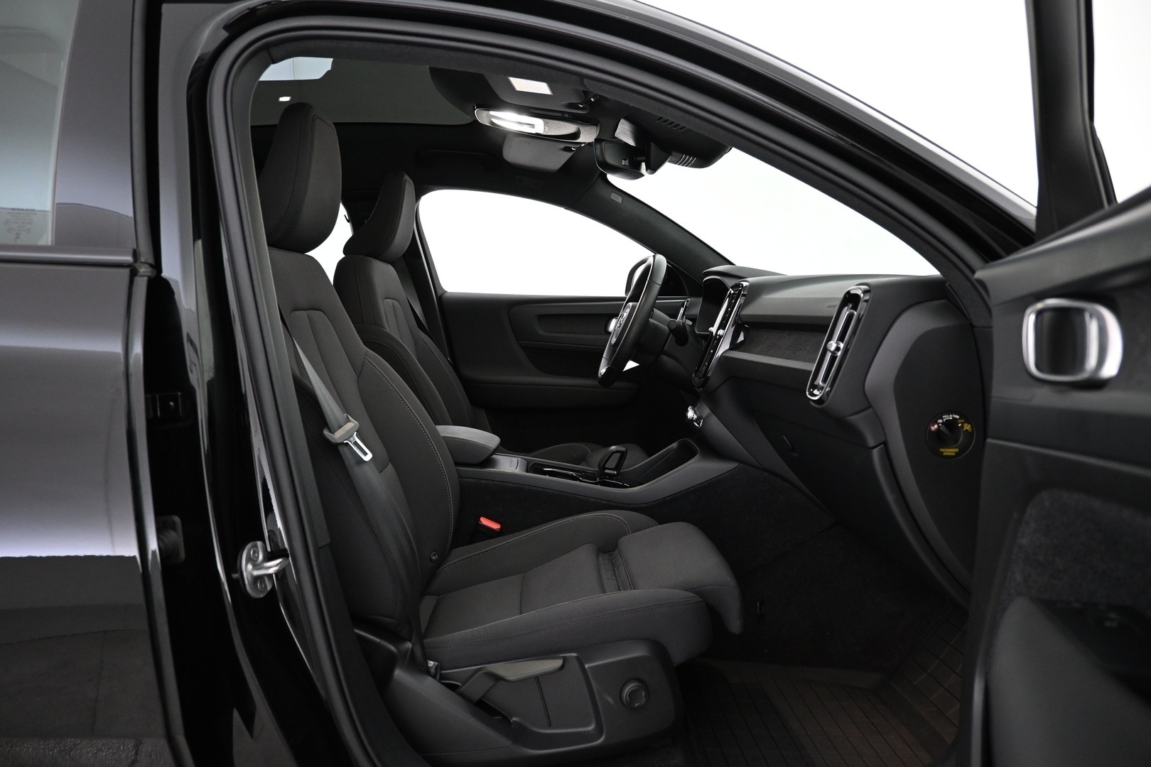 VOLVO C40 2022