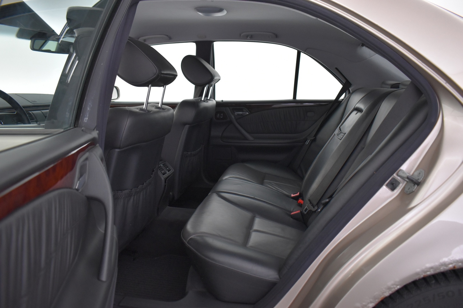 MERCEDES-BENZ E 1999