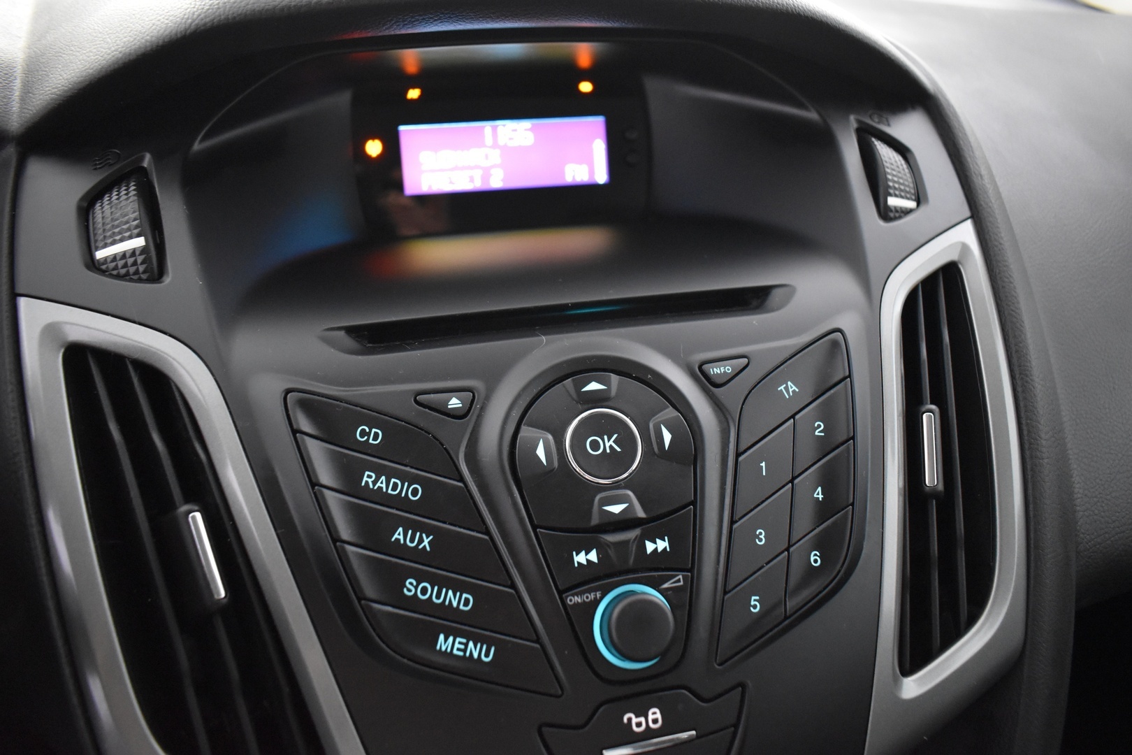 FORD Focus 2011