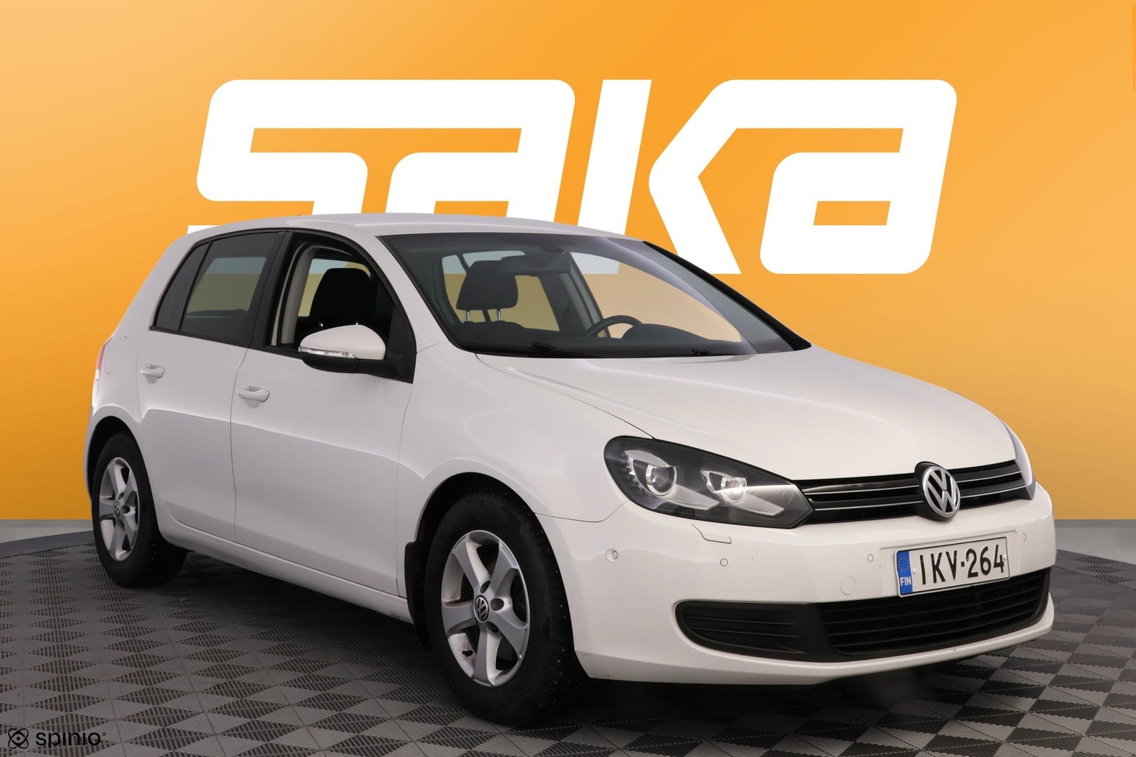 VOLKSWAGEN Golf 2013