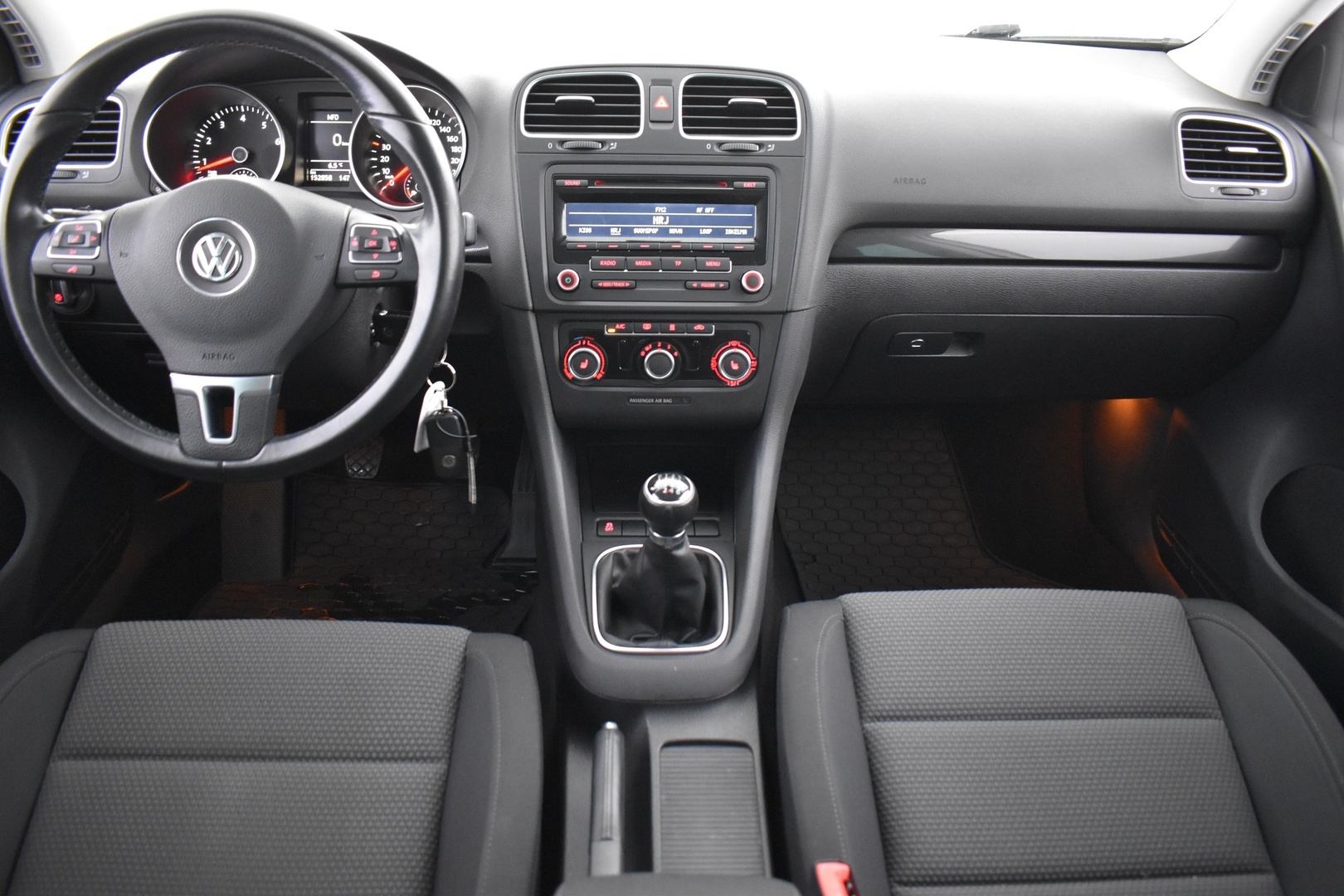 VOLKSWAGEN Golf 2013