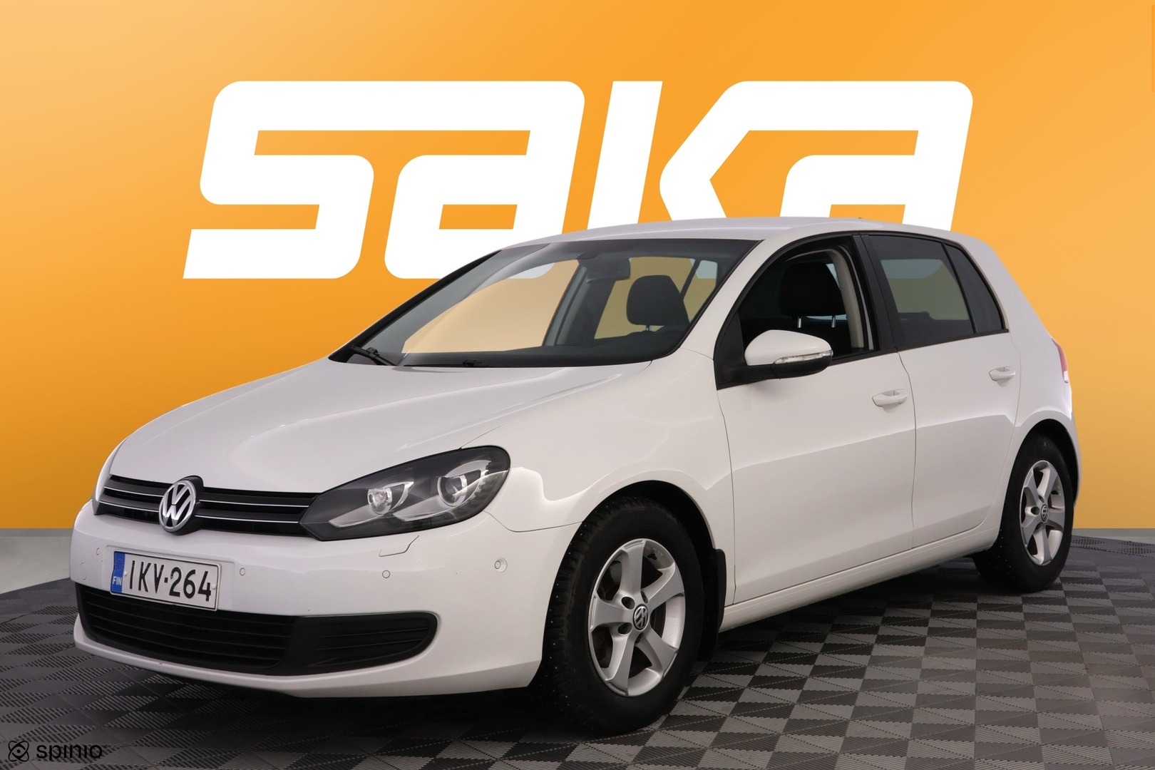 VOLKSWAGEN Golf 2013