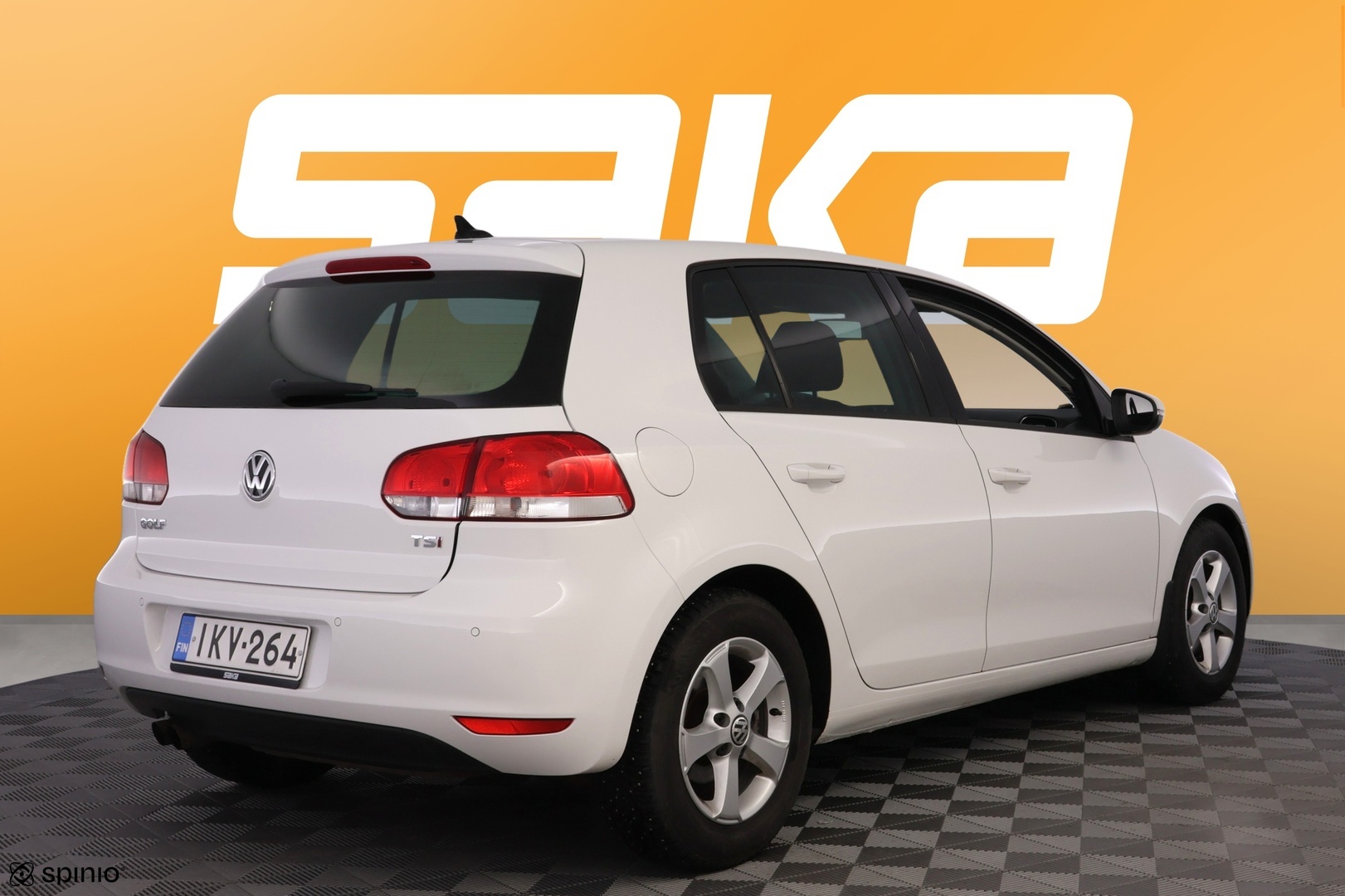 VOLKSWAGEN Golf 2013