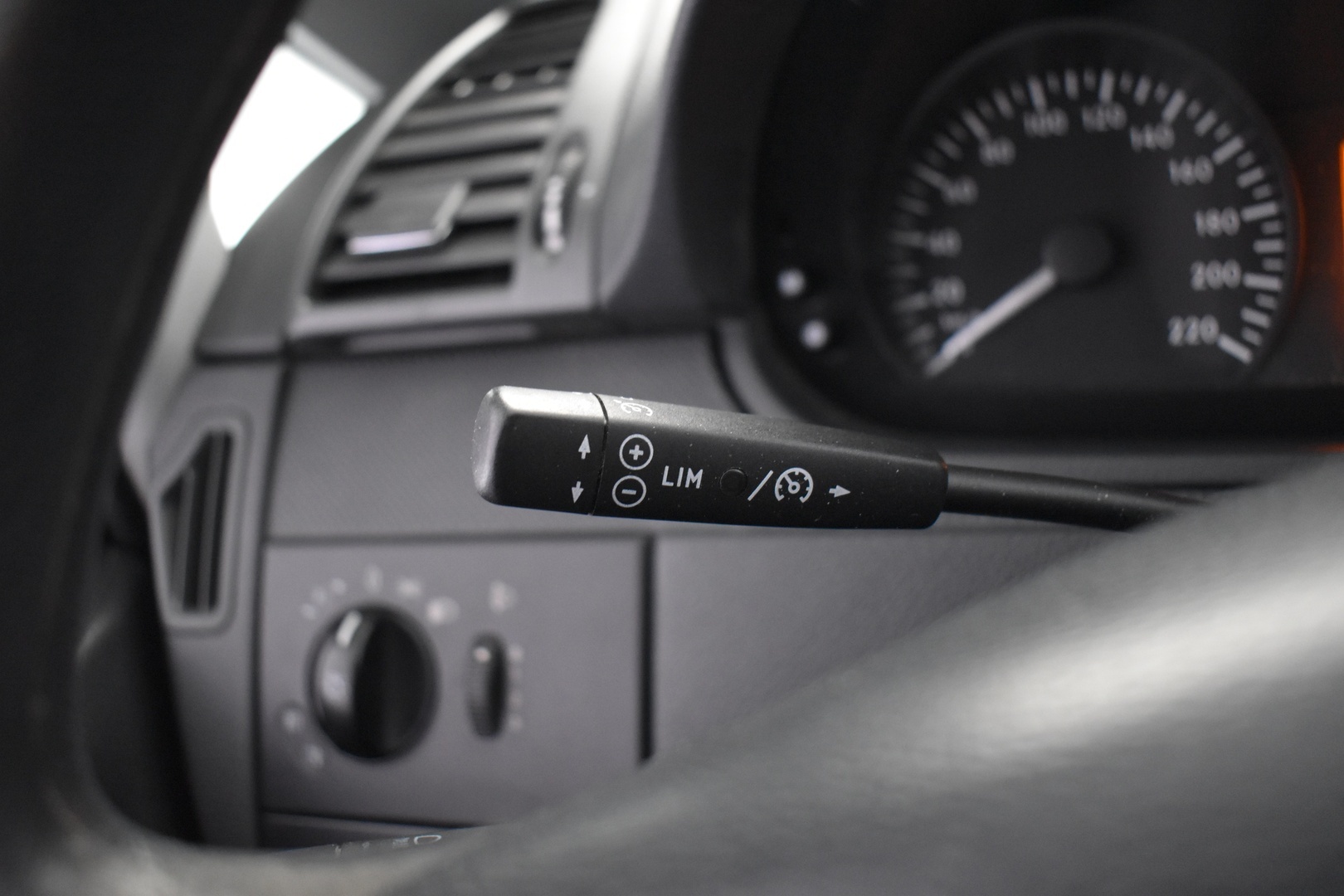 MERCEDES-BENZ Vito 2011