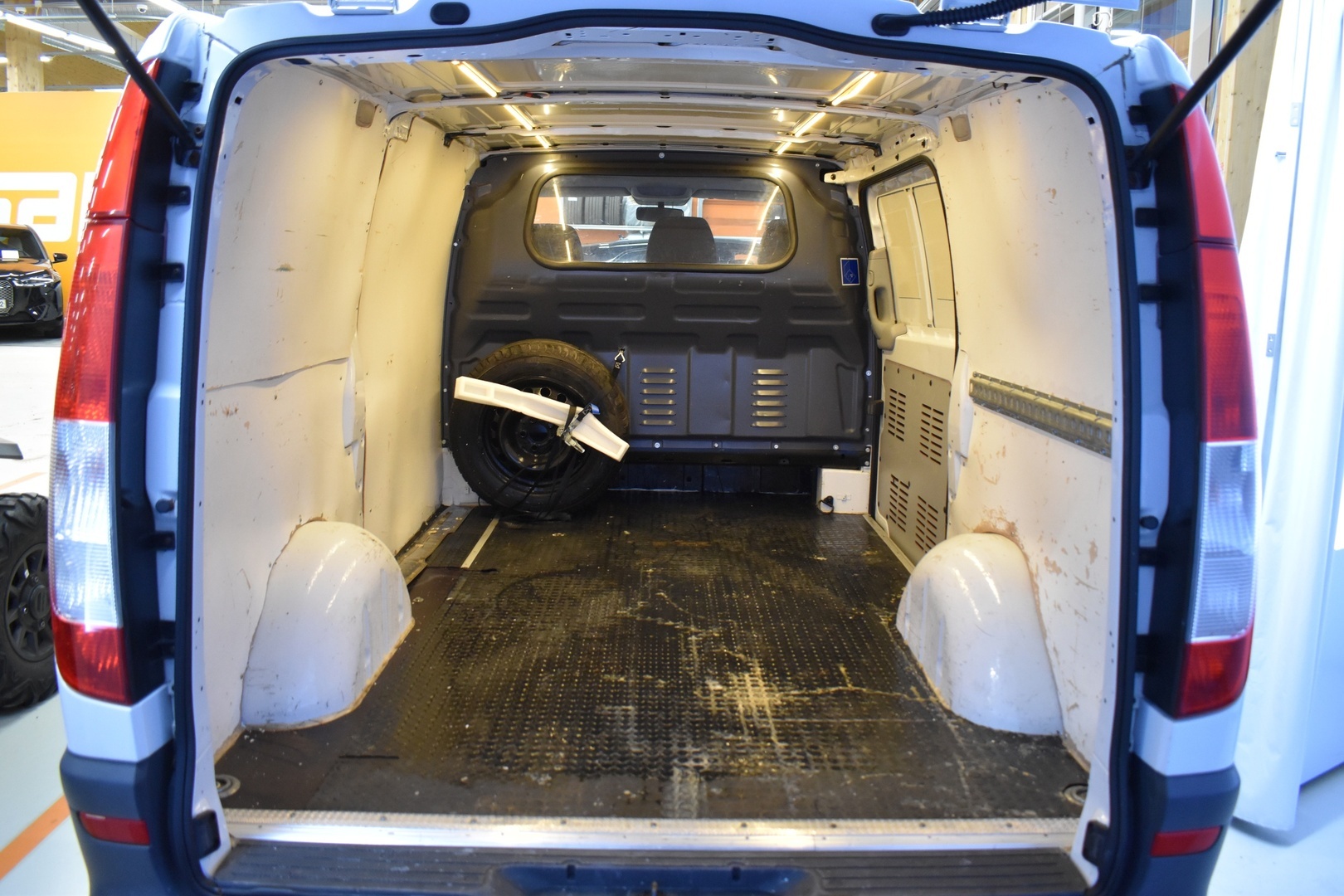 MERCEDES-BENZ Vito 2011