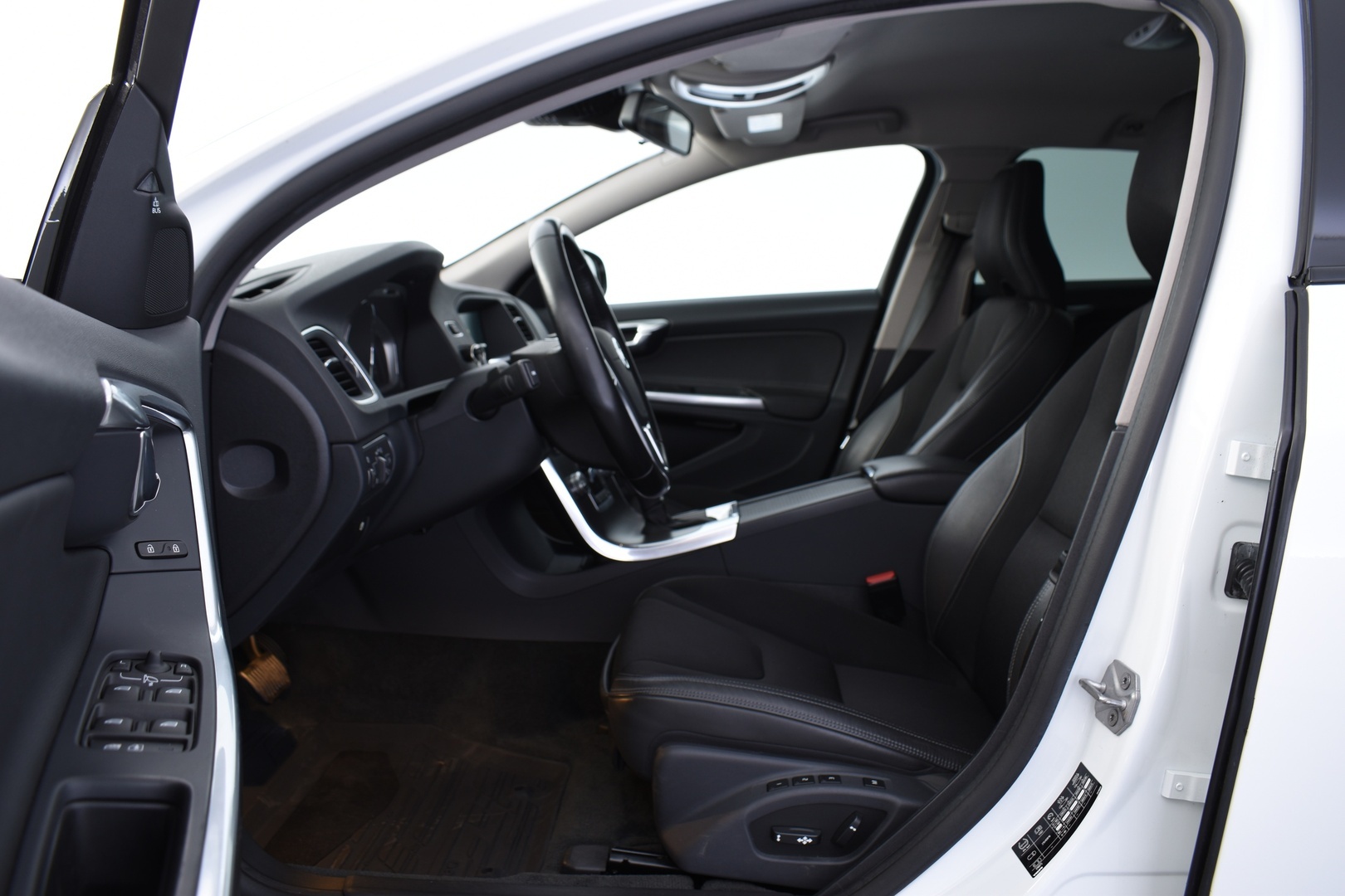 VOLVO V60 Cross Country 2016