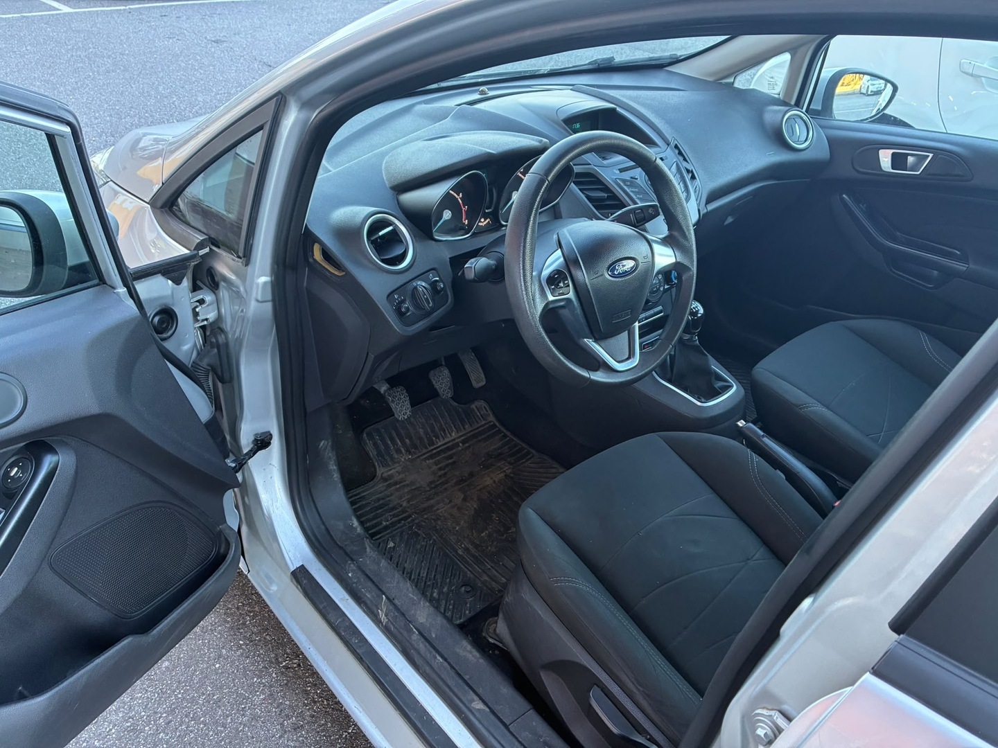 FORD Fiesta 2014