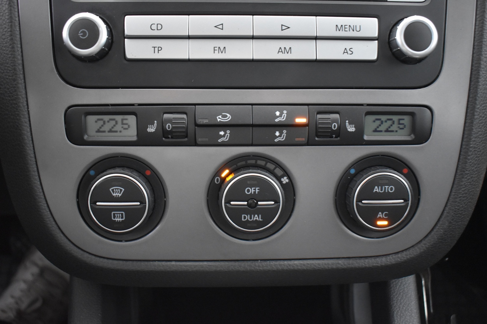 VOLKSWAGEN Golf 2008