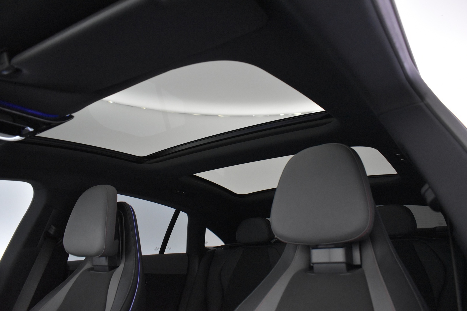 MERCEDES-BENZ EQE 2023