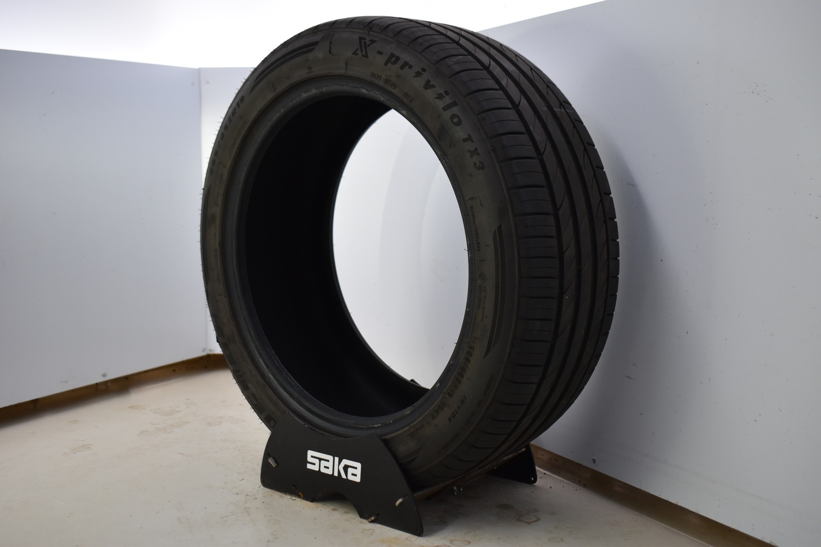 MERCEDES-BENZ EQE 2023