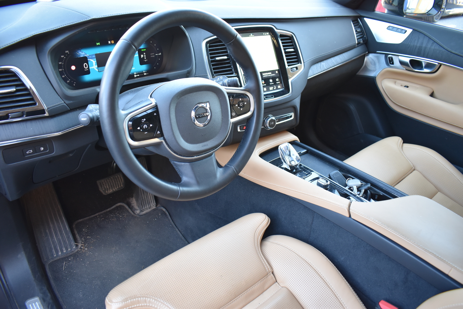 VOLVO XC90 2025