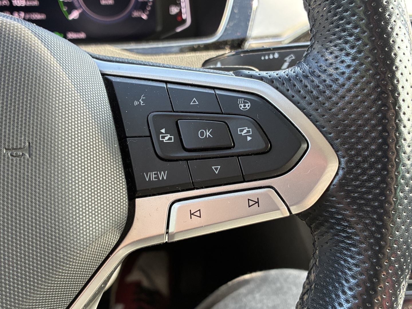 VOLKSWAGEN Passat 2021