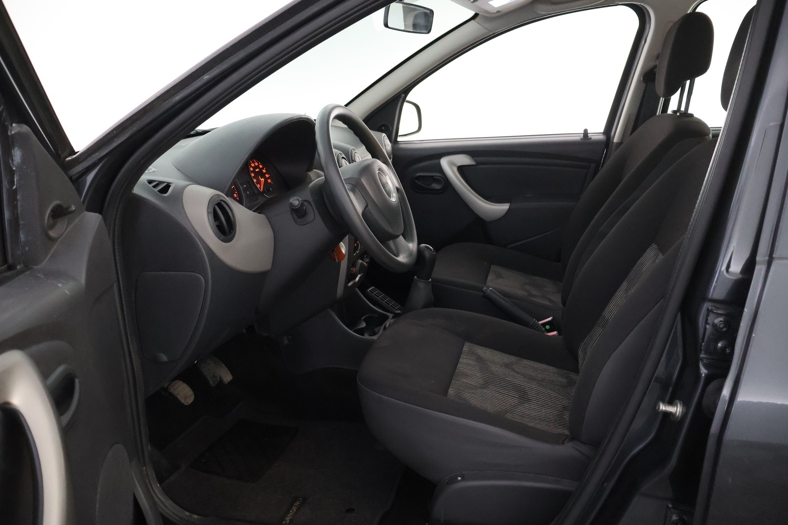 DACIA Sandero 2013
