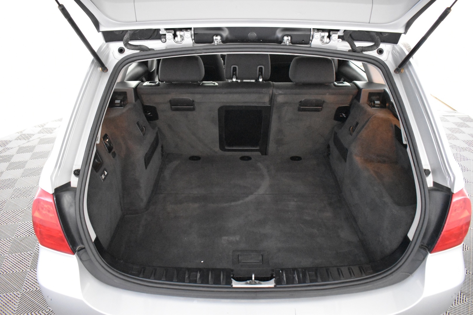 BMW 320 2009