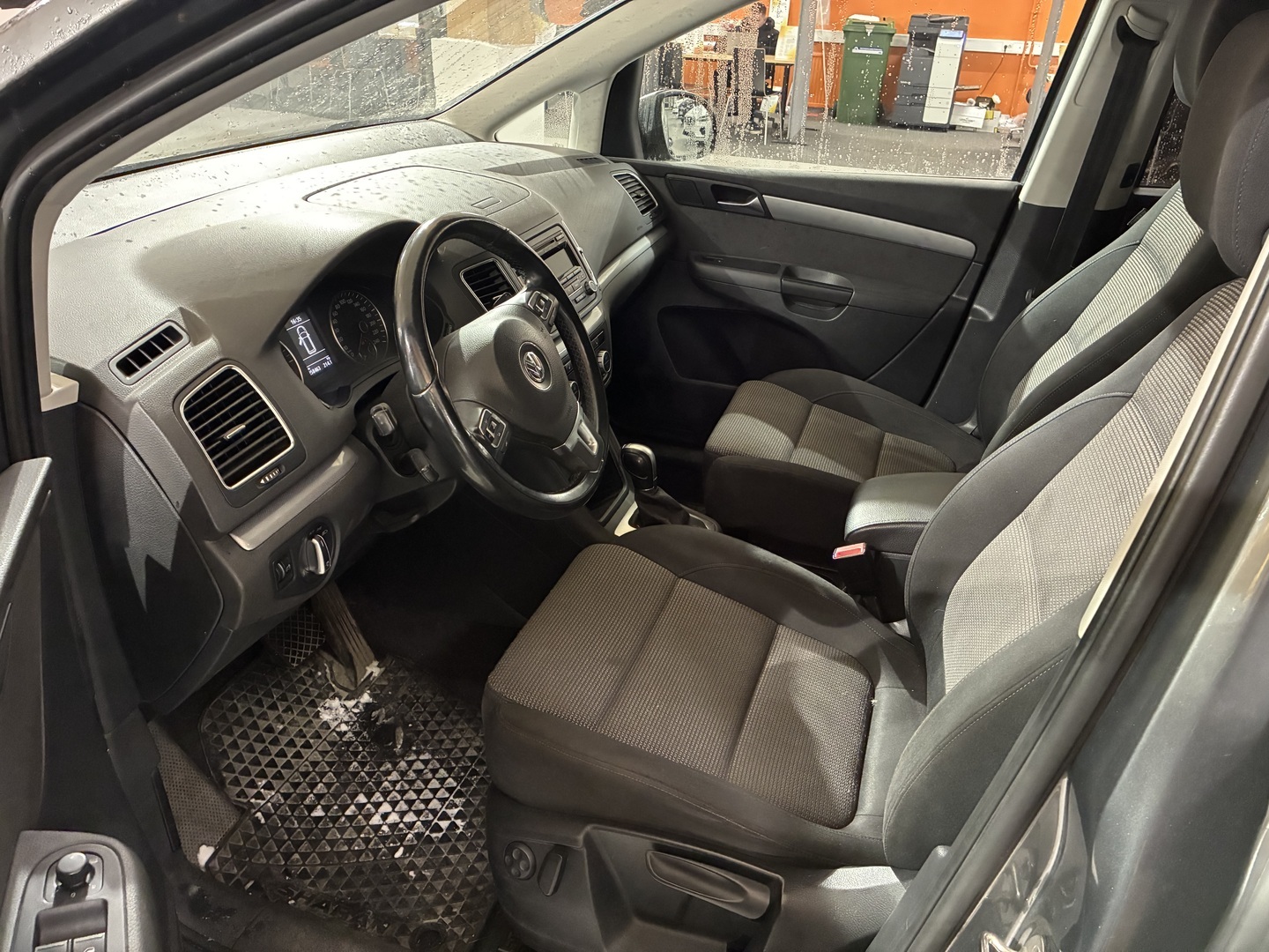 VOLKSWAGEN Sharan 2015