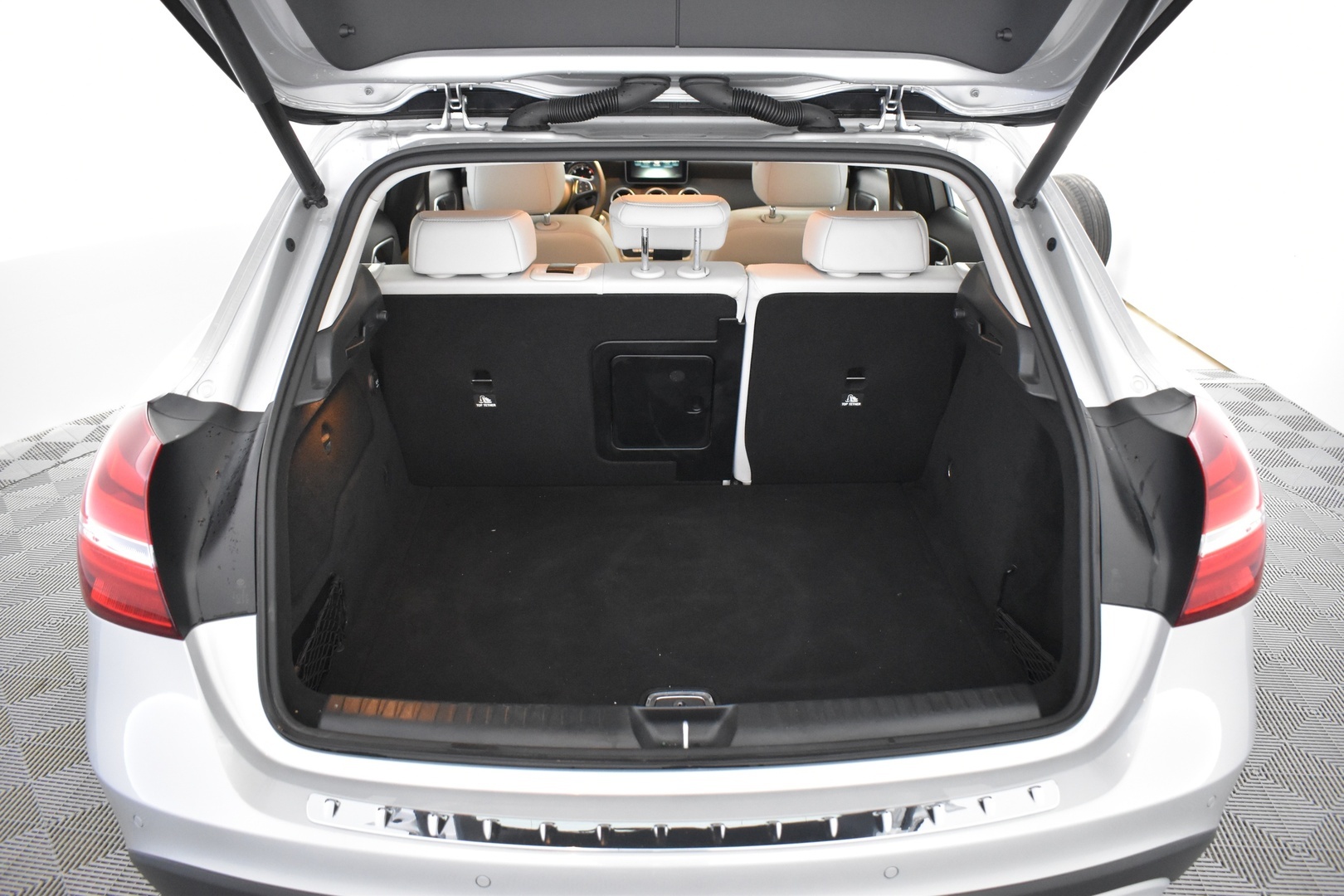 MERCEDES-BENZ GLA 2018